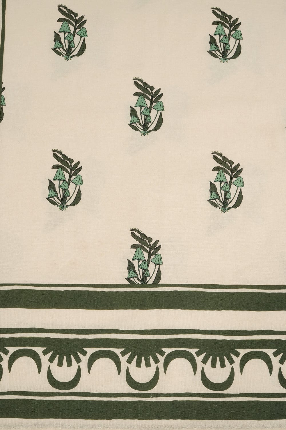 Gems Of The Tropics Square Tablecloth - imagen 3