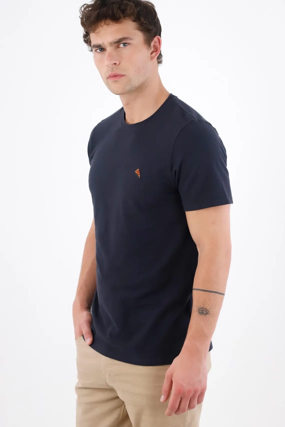 Camiseta regular fit con mini bordado en algodón azul marino para hombre - imagen 2