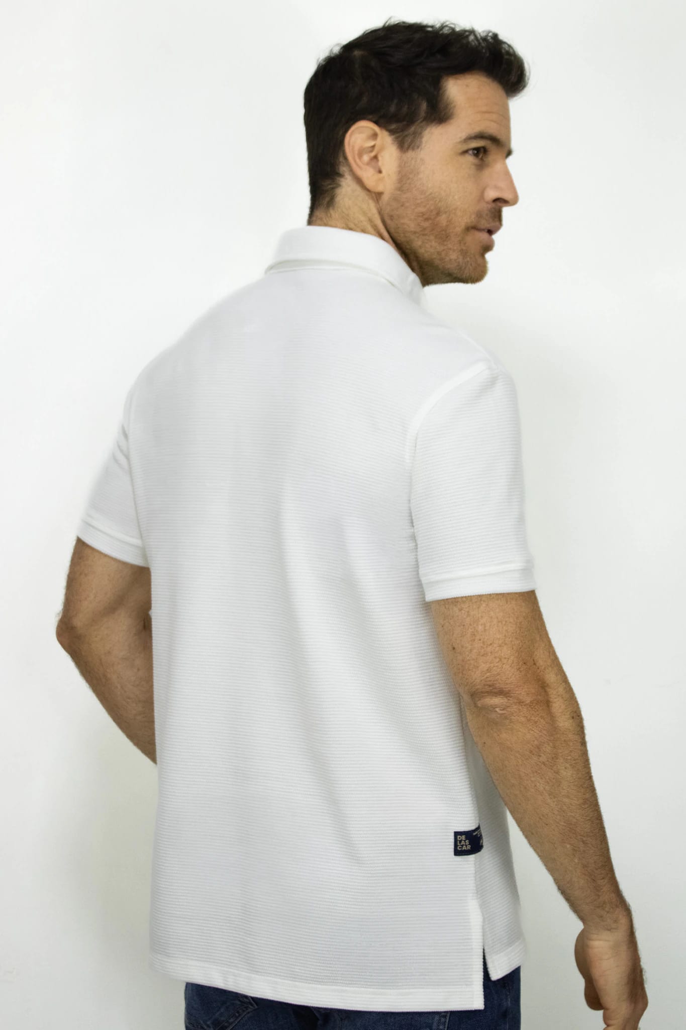 Camiseta Polo Manga Corta Blanca Texturizada para Hombre - imagen 3