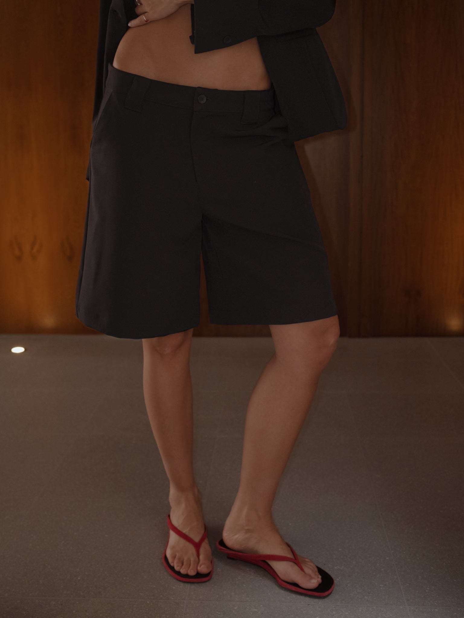 LONG CLASSIC SHORTS - BLACK - imagen 1