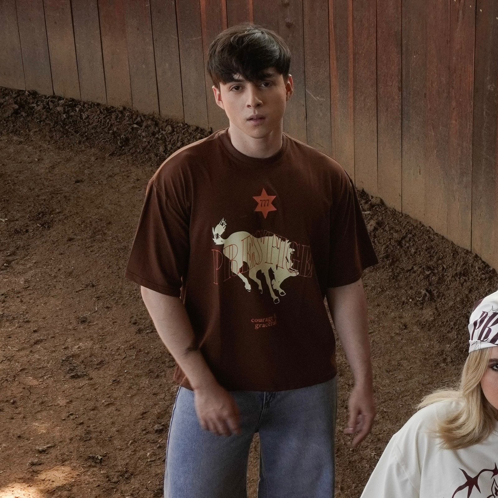 Brown T-Shirt Boxy Prestige - imagen 3