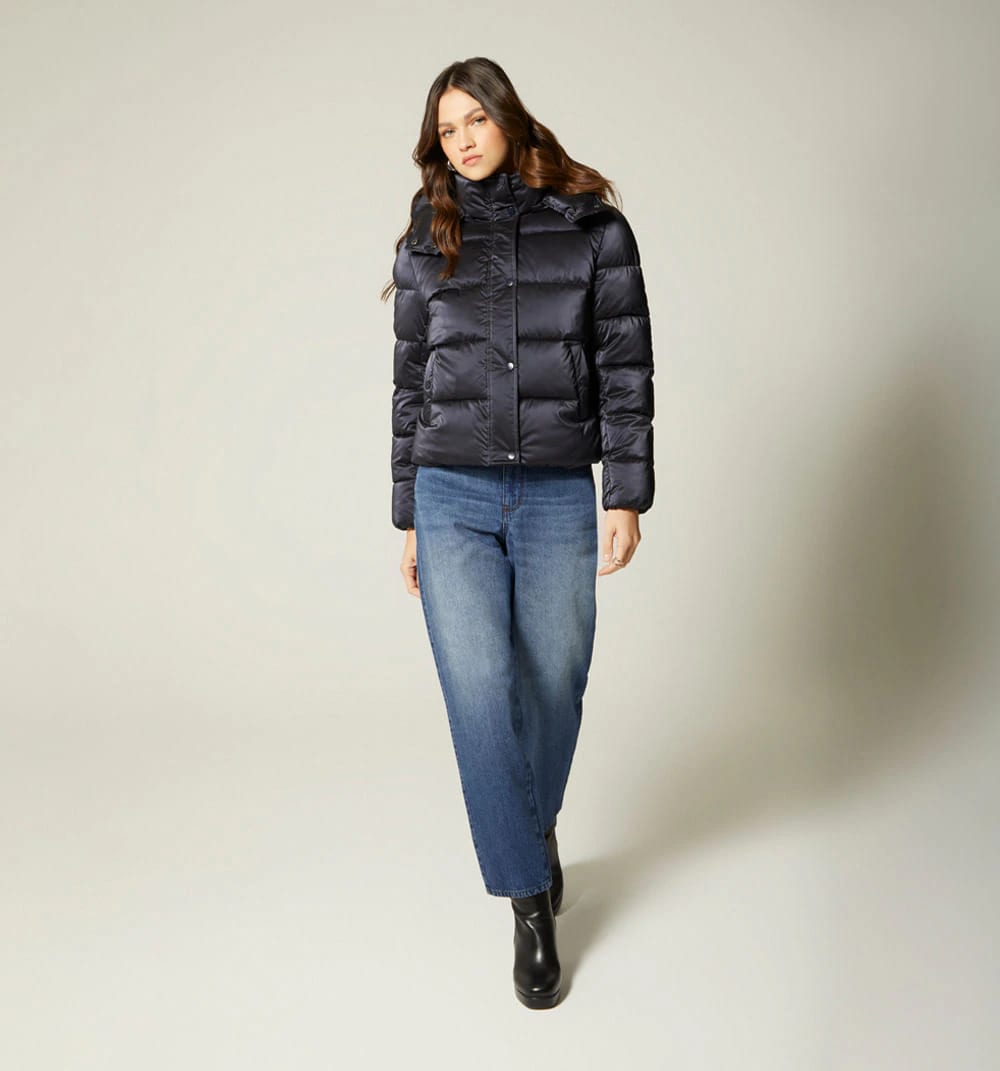 Chaqueta con capucha  acolchada - imagen 6