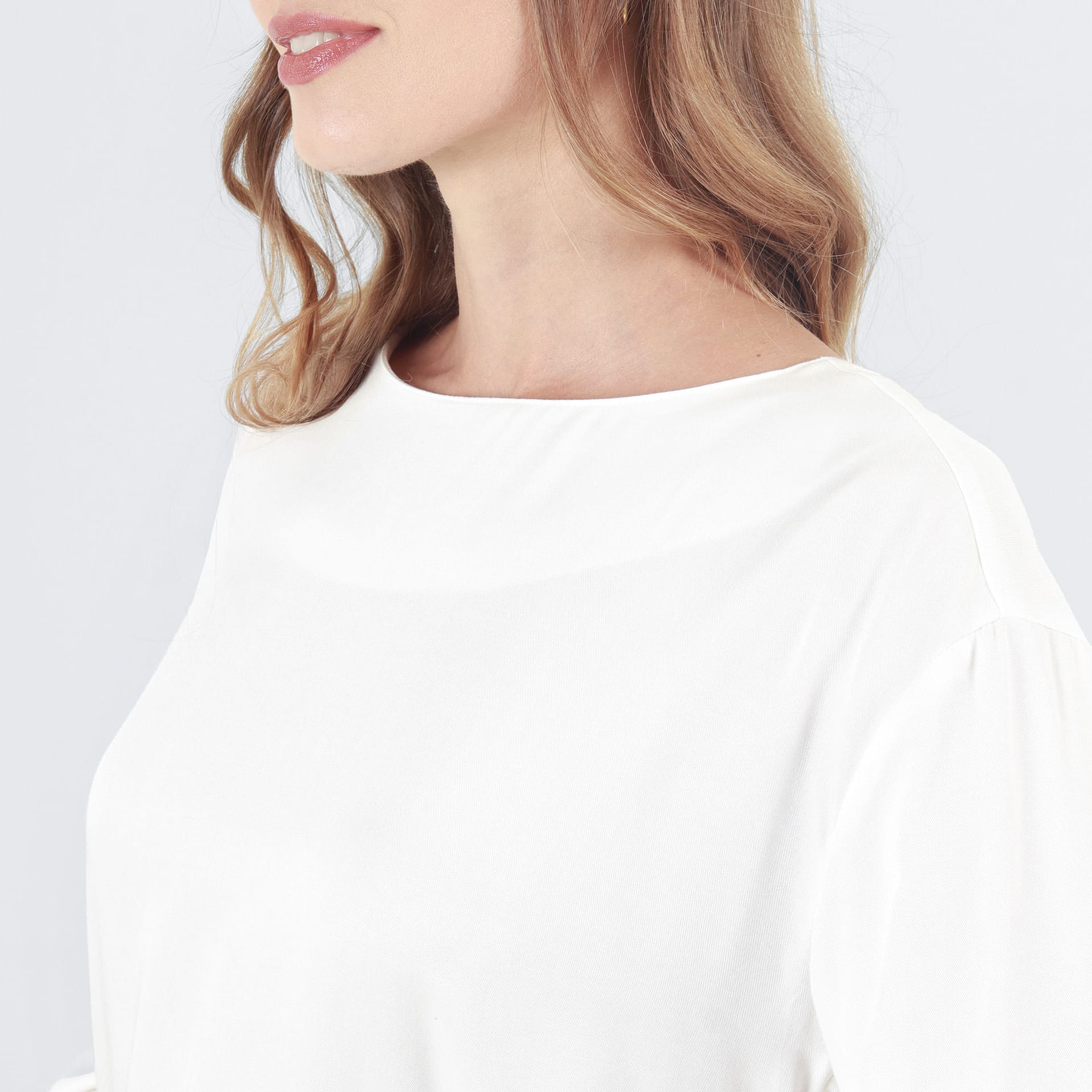 Blusa Cuello Redondo Manga Larga - imagen 2