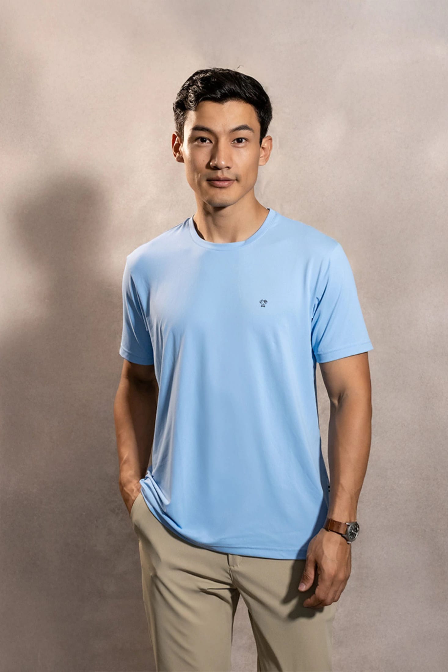 Camiseta Performance Antiarrugas Azul Celeste - imagen 1