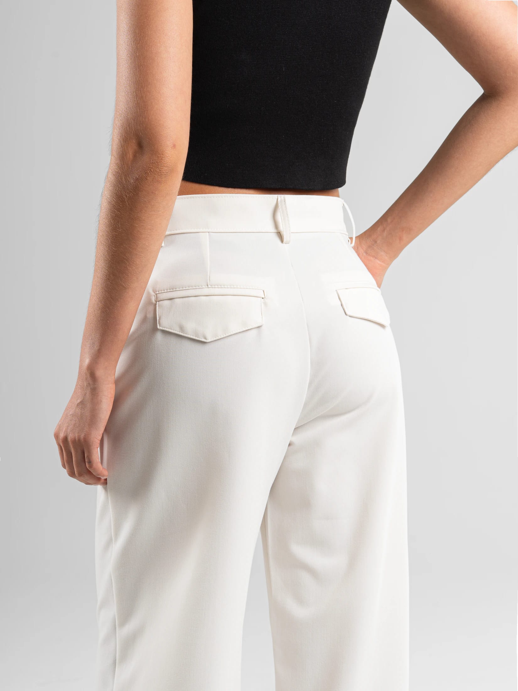 Ref: 0620608 Pantalón straight leg, tehido plano liviano, tiro alto, tono ivory - imagen 4