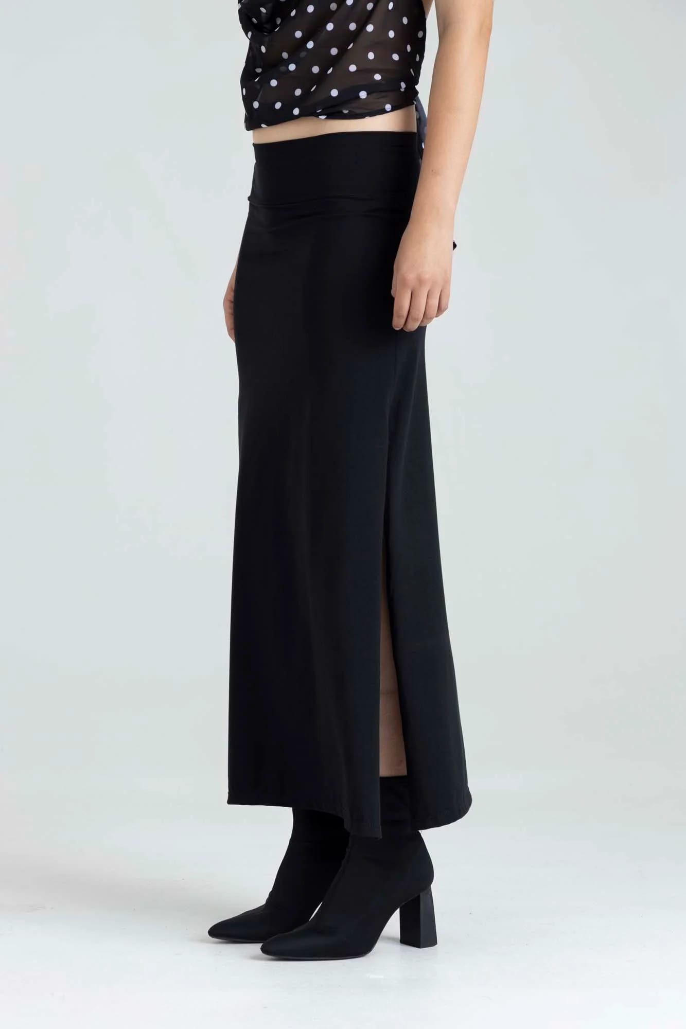 BLACK SKIRT - imagen 17
