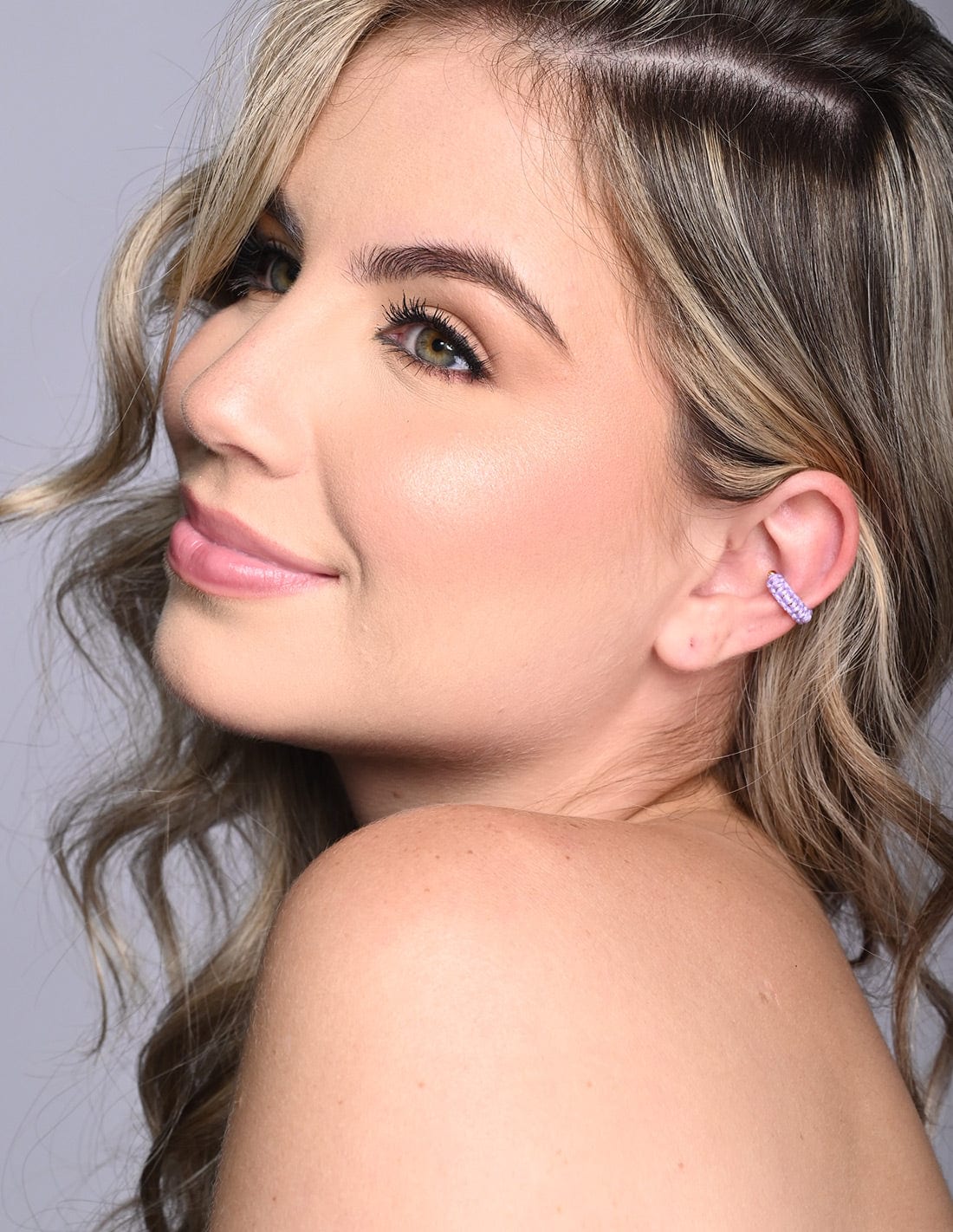 Ear Cuff Luna Creciente Lilac - imagen 1