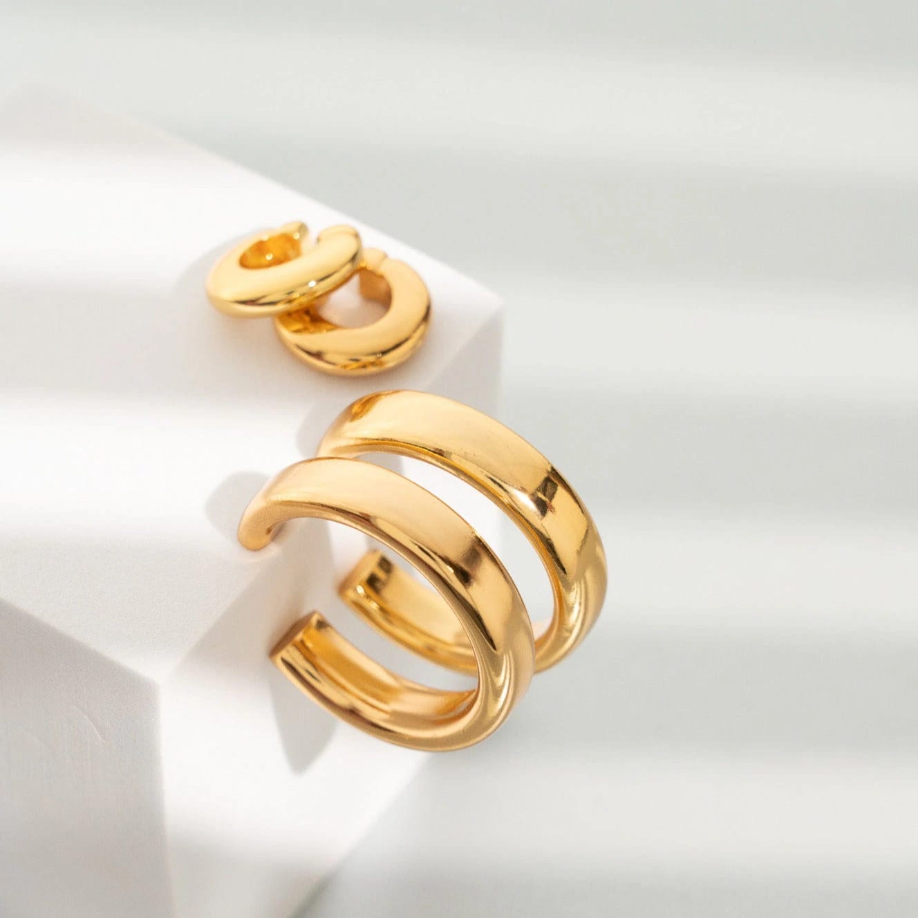 Set De 1 Par De Candongas + 2 Earcuff - imagen 1