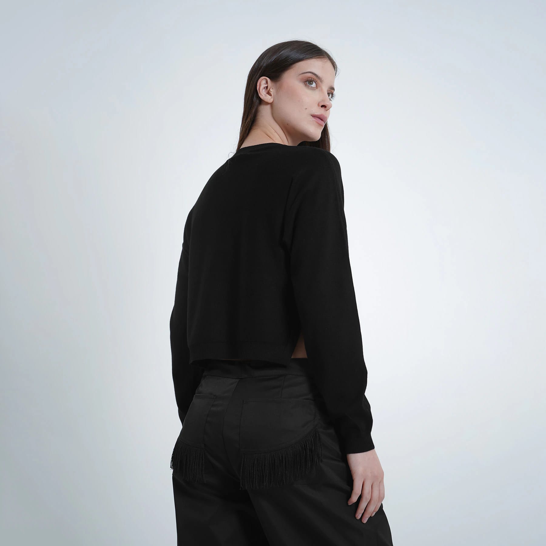 Sweater crop cuello redondo manga larga - imagen 4