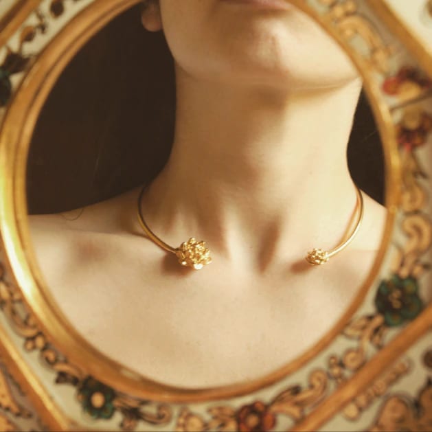 Choker con flores de loto - imagen 3