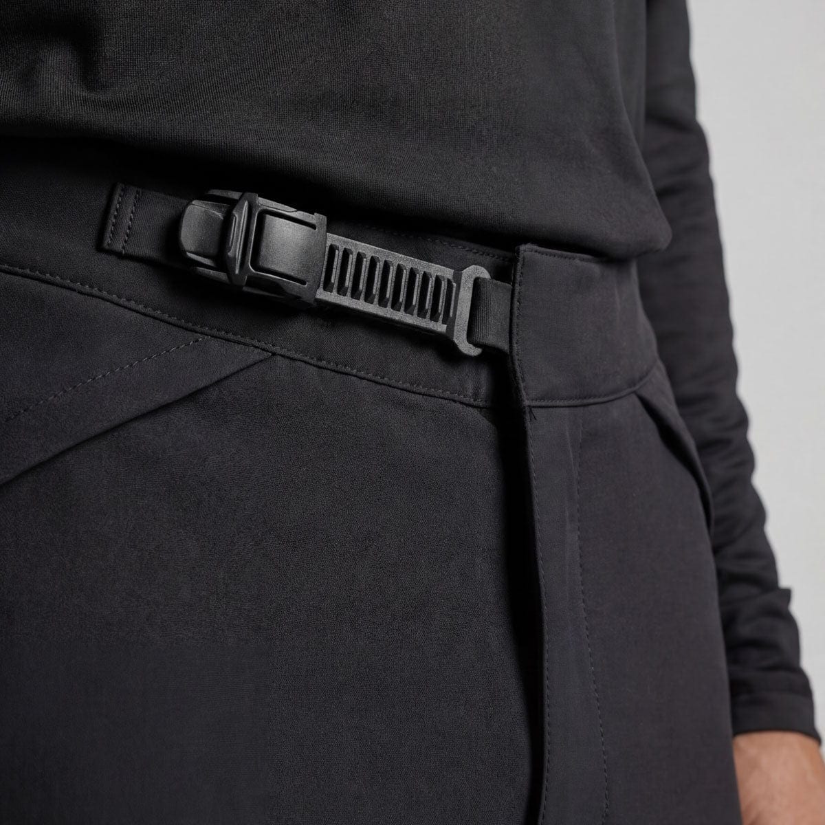 Pantalón Fugitiva Alpha - Negro Profundo - imagen 5