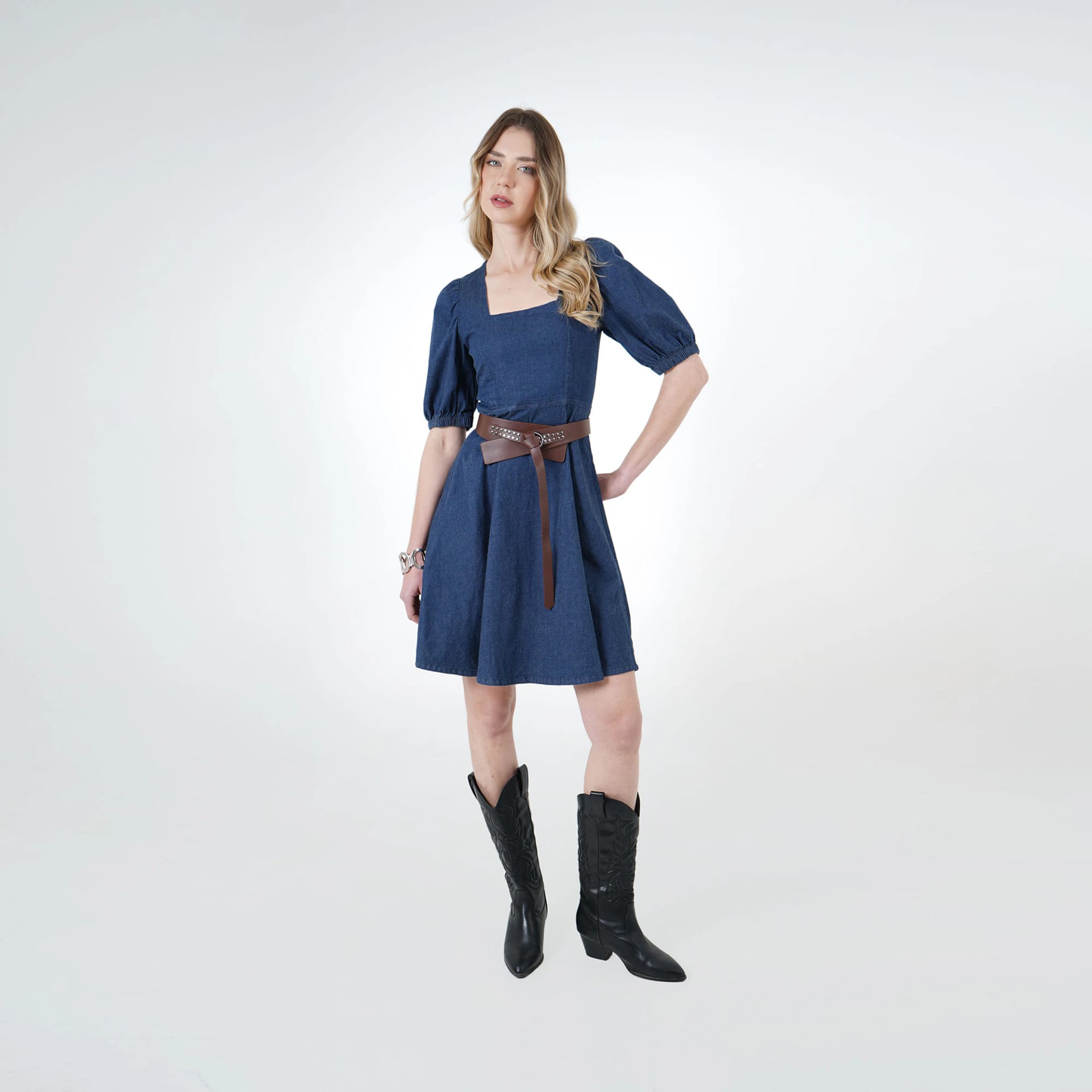 Vestido midi en denim cuello cuadrado mangas globo - imagen 5