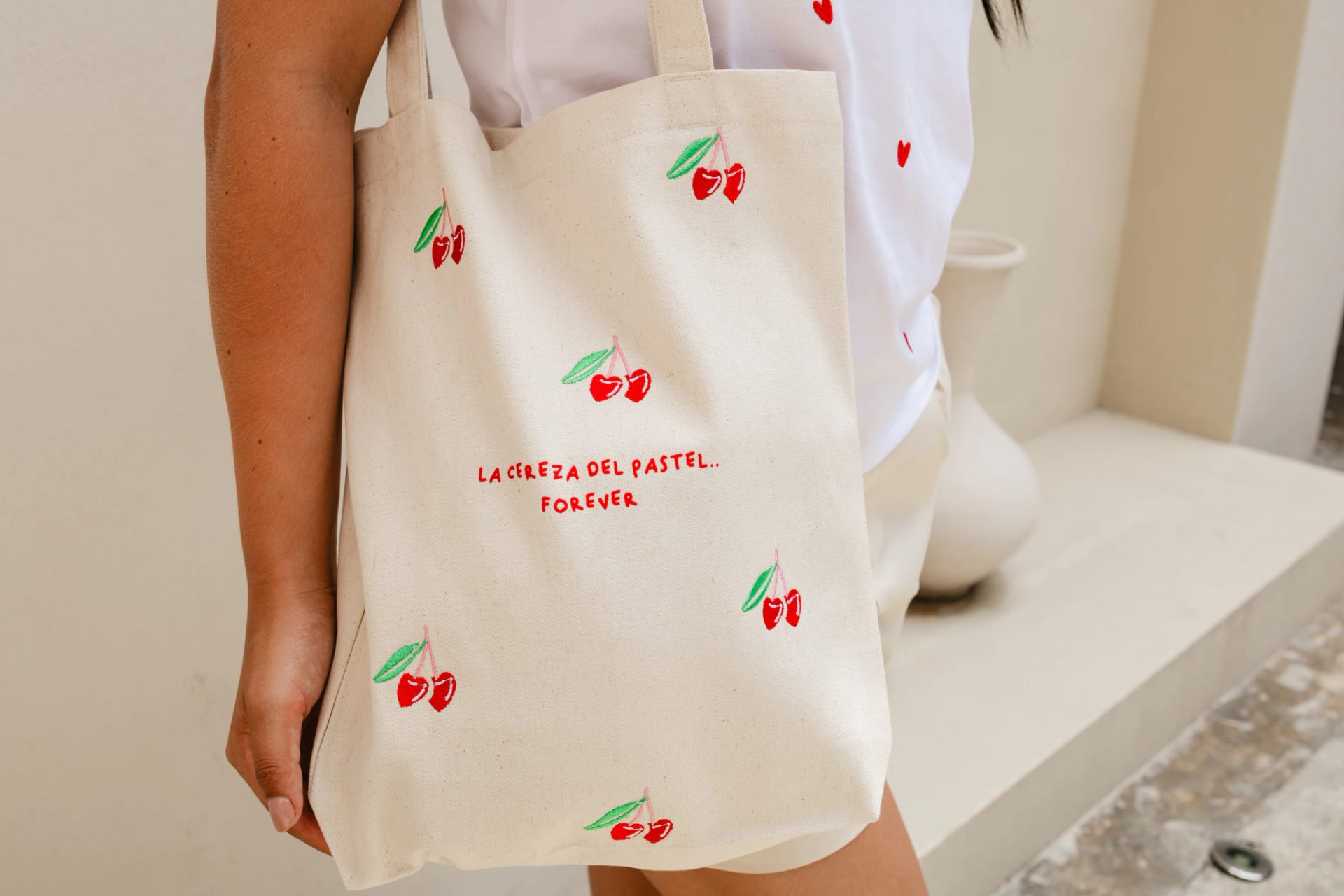 La Cereza Del Pastel Tote Bag - imagen 2
