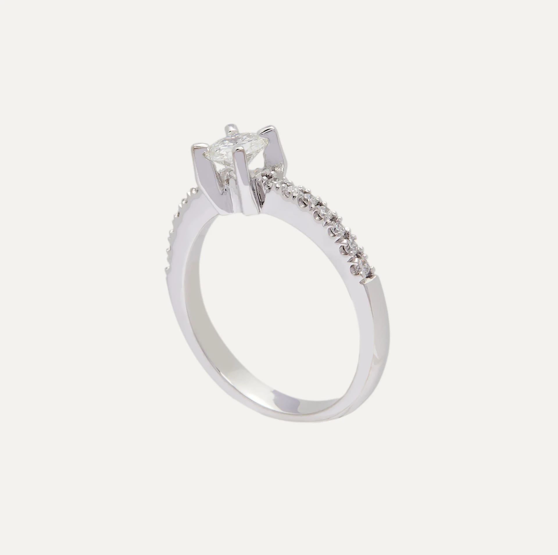 Princess engagement ring - imagen 4