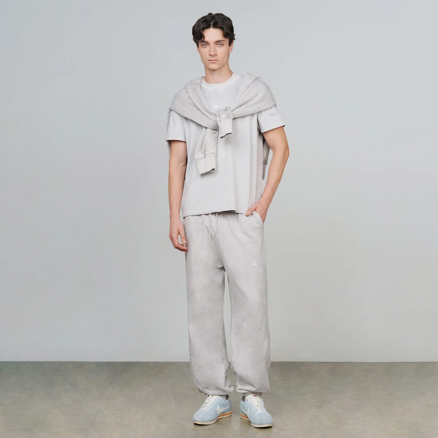 True Classic Jogger - Washed Gray - imagen 13