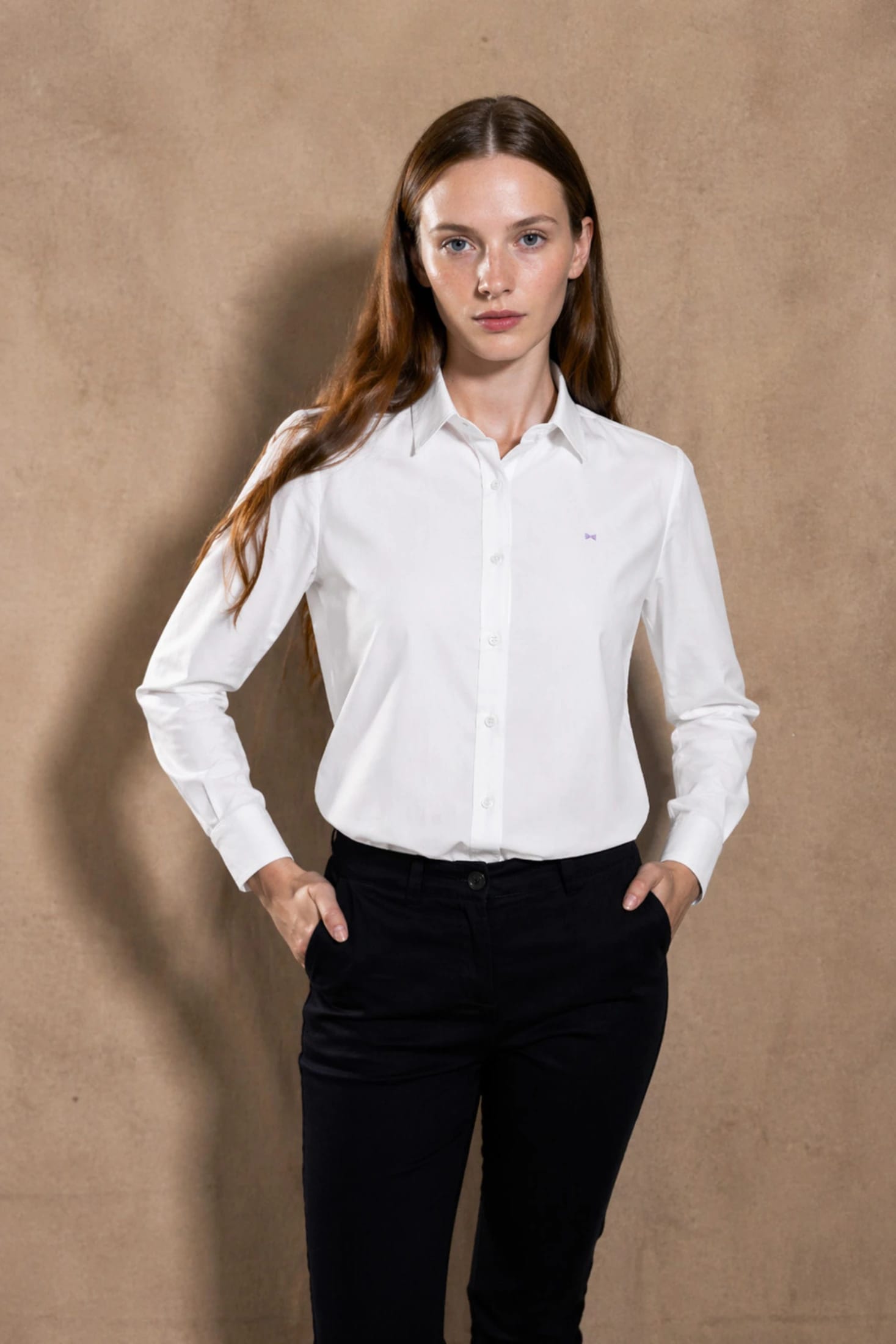 Camisa Antimanchas de Mujer Blanca Logo Lila - imagen 1