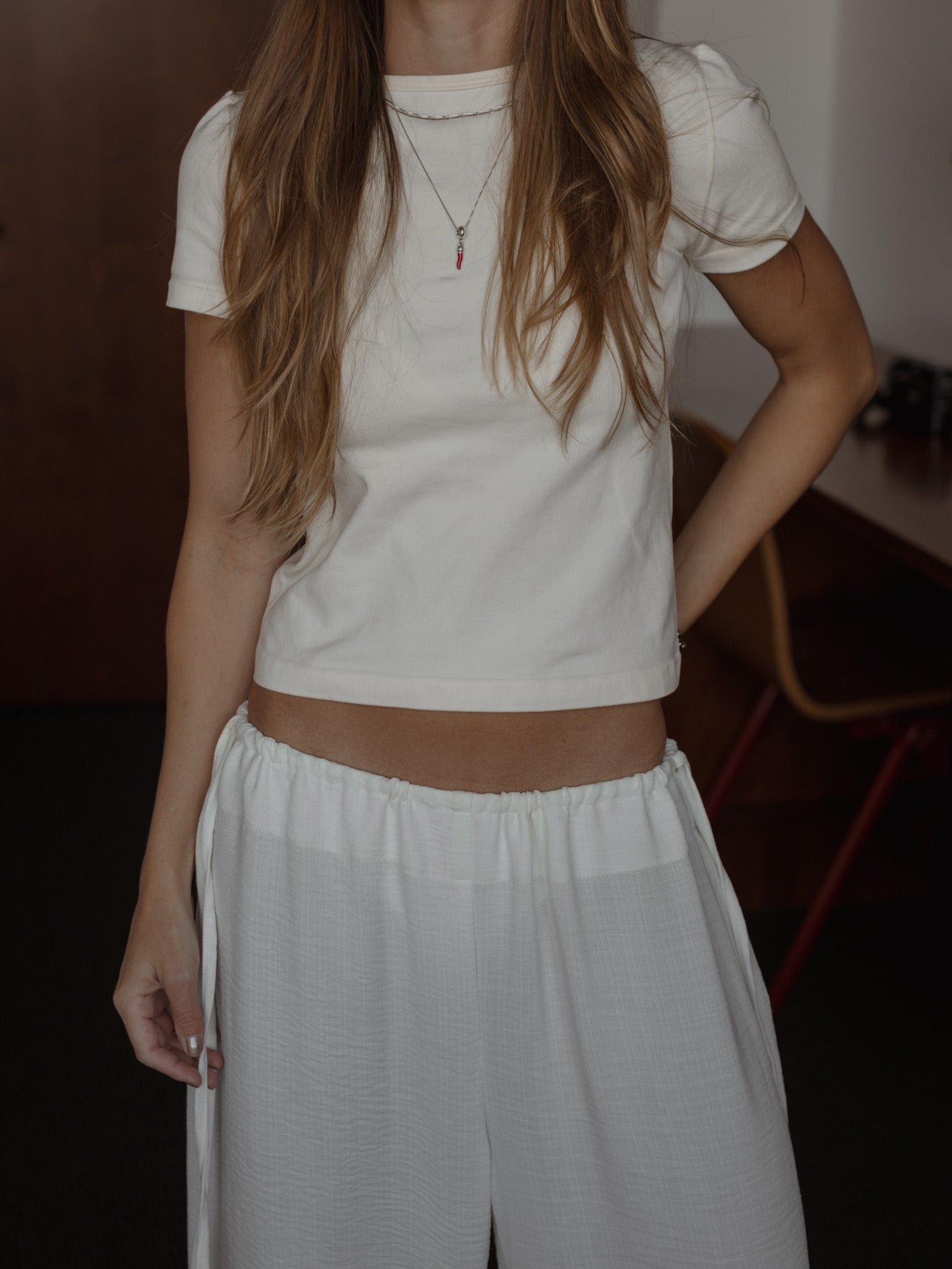 SEAMLESS SIMPLY TEE - SOFT WHITE - imagen 6