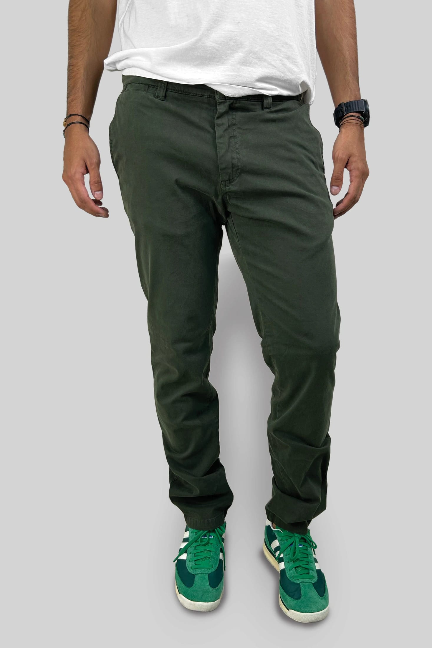 PANTALON CHINO OLIVA - imagen 1