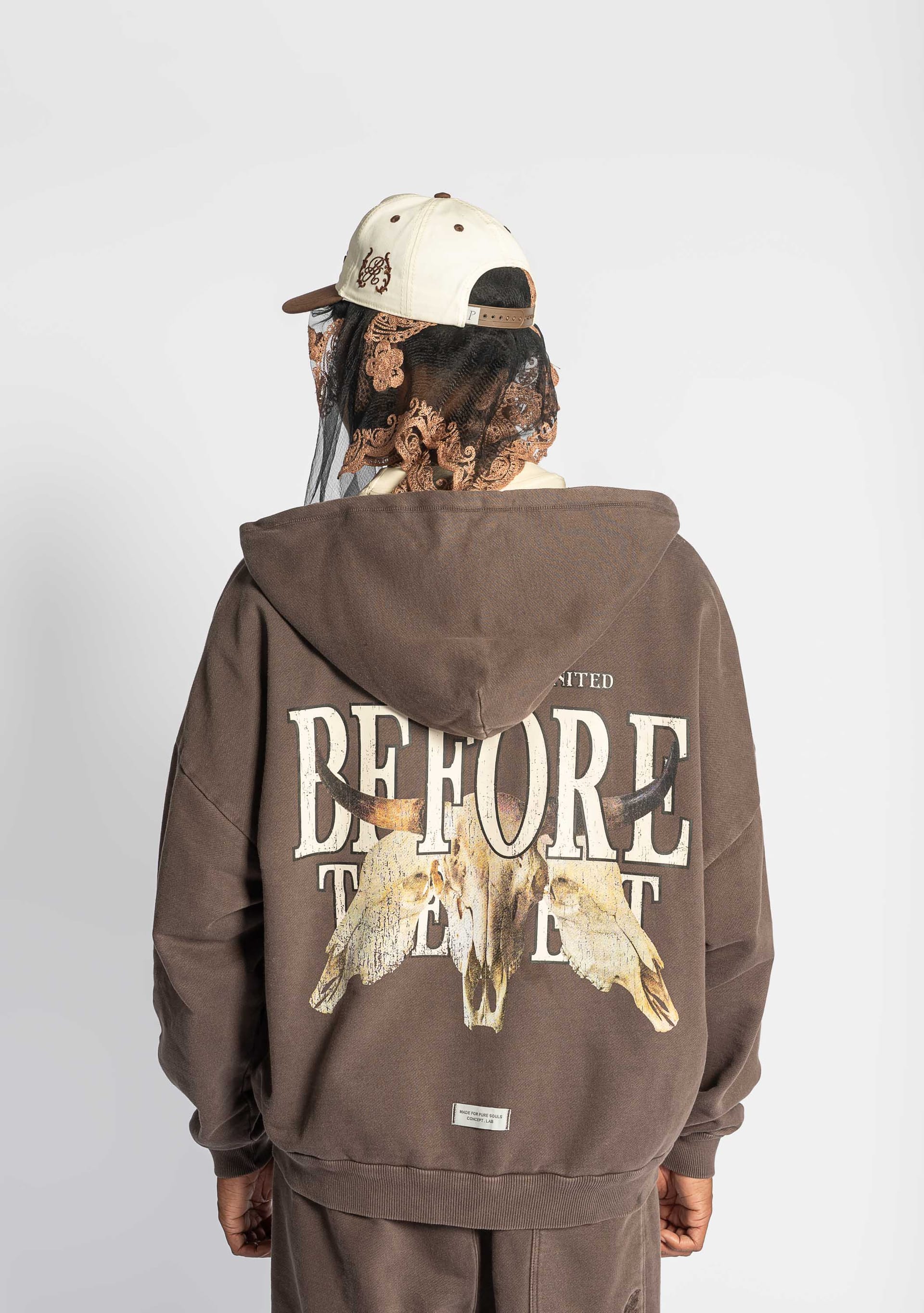 Before The West hoodie - imagen 3