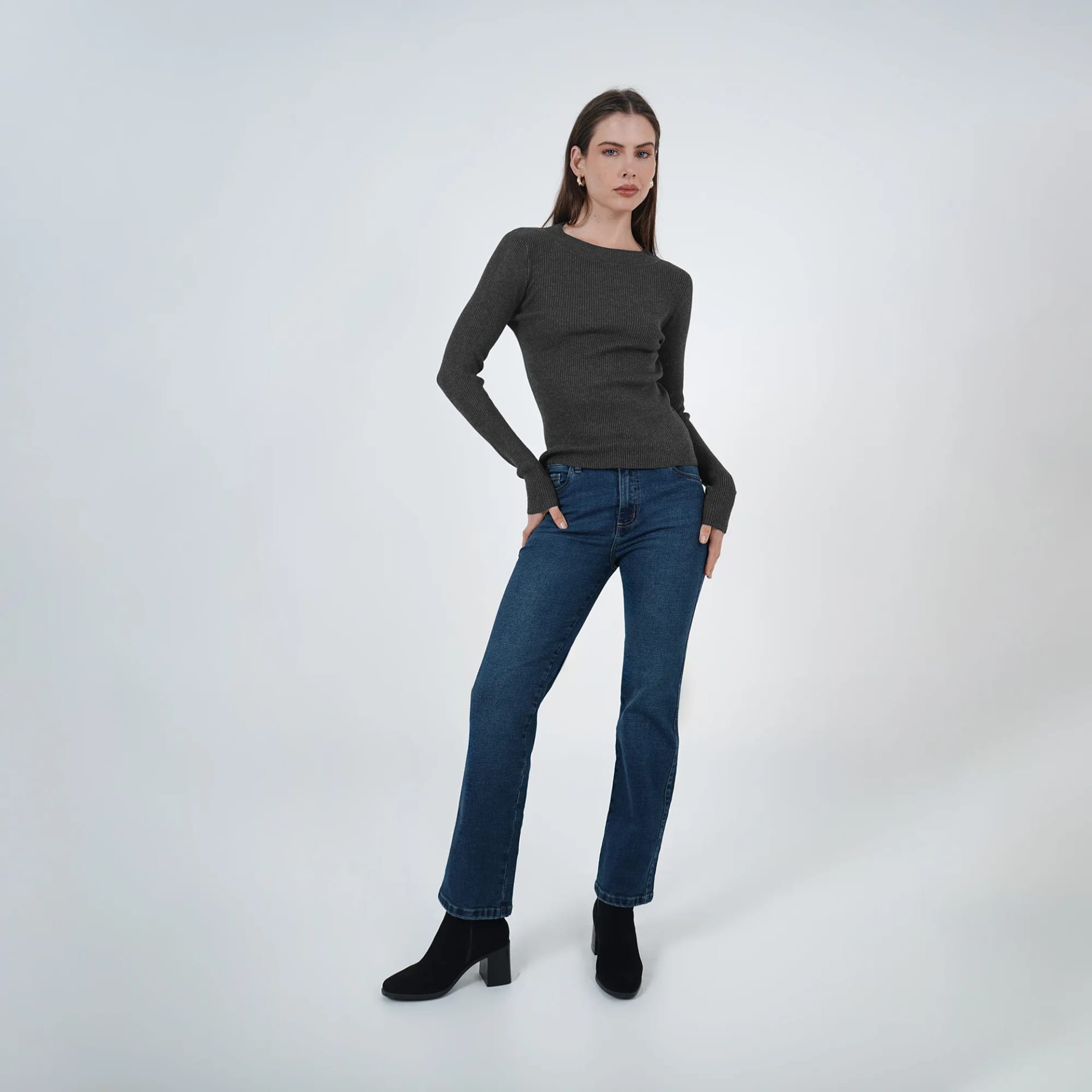 Sweater Cuello V Manga Larga - imagen 14