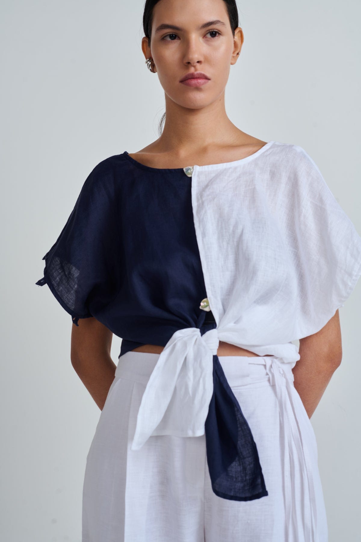 EMI TOP WHITE/NAVY/NATURAL - imagen 4