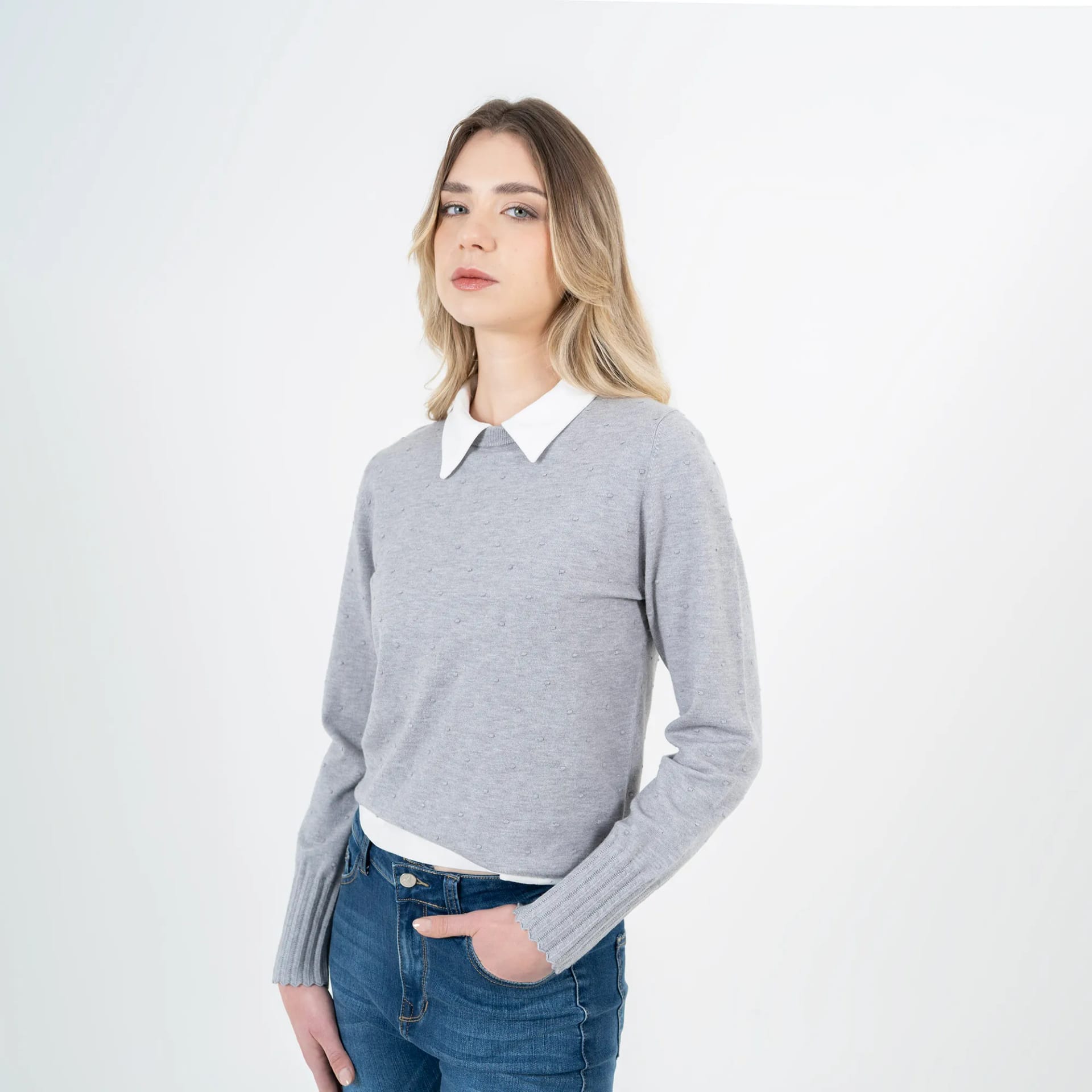 Sweater textura pepas cuello redondo manga larga - imagen 7