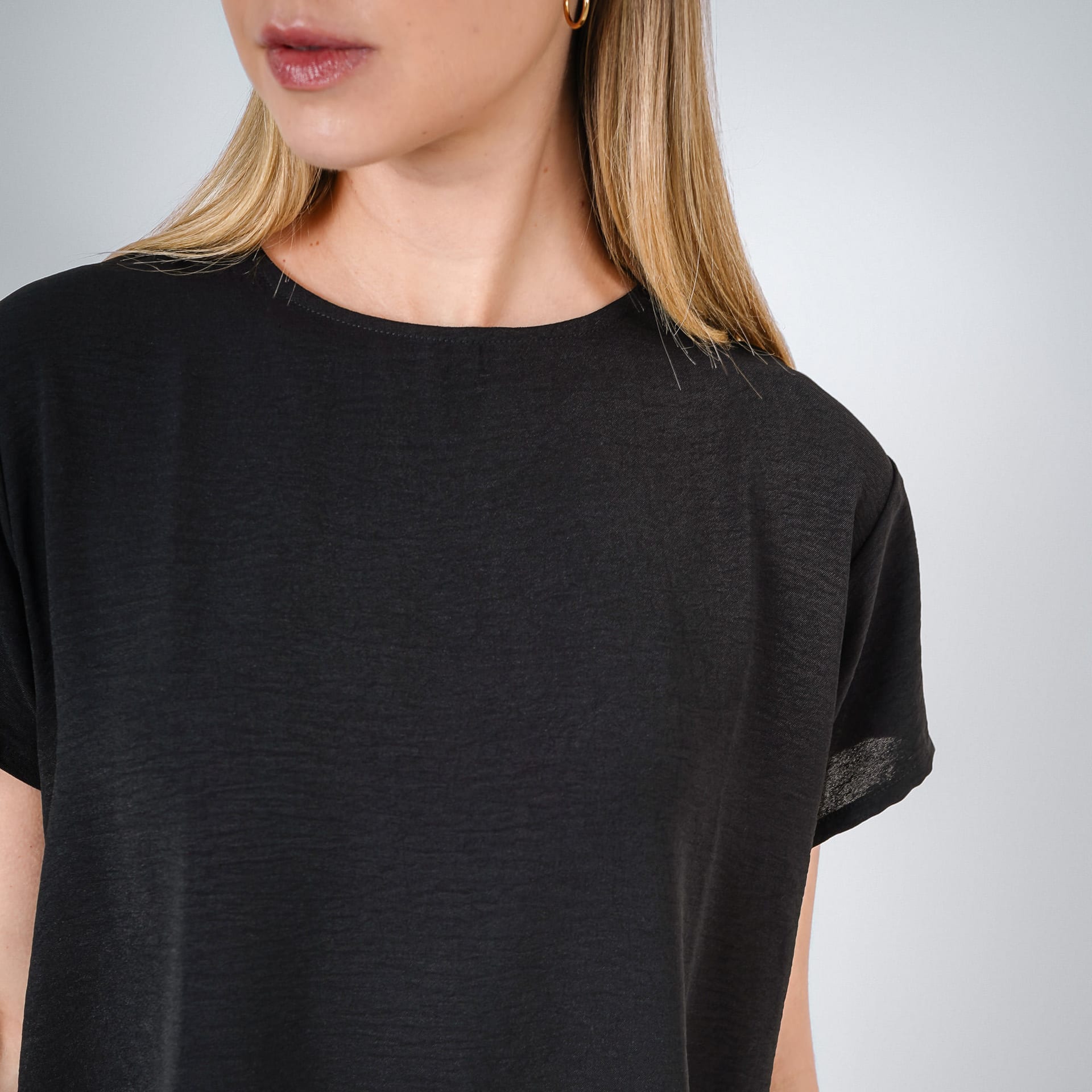 Blusa Cuello Redondo Manga Corta - imagen 8