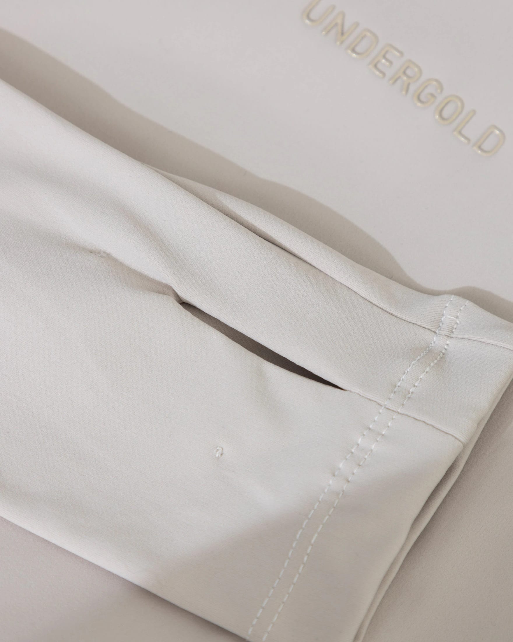 Basics Turtleneck Backless Body White - imagen 11