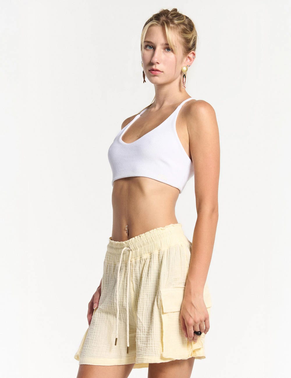 Short Cargo Sun amarillo pastel Mujer - imagen 2