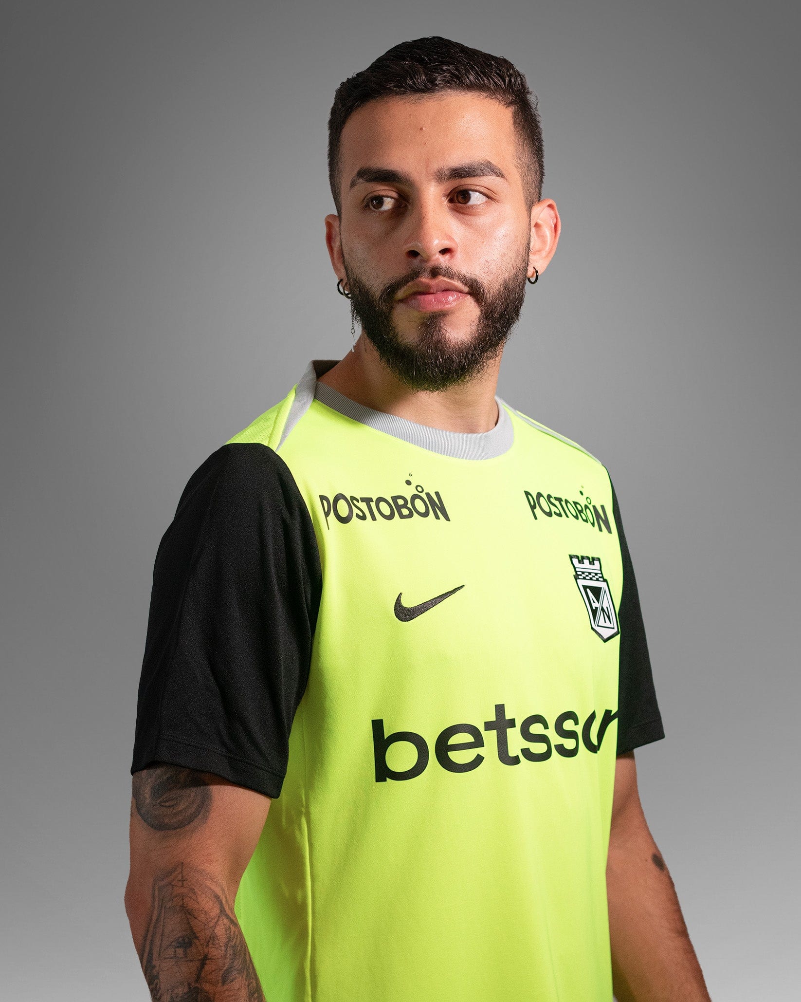 CAMISETA ENTRENO NEON NIKE 2026 HOMBRE - imagen 5