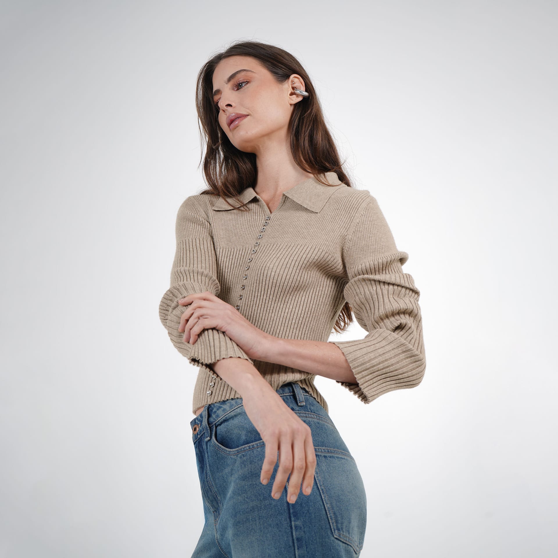 Sweater cuello sport manga larga con botones - imagen 4