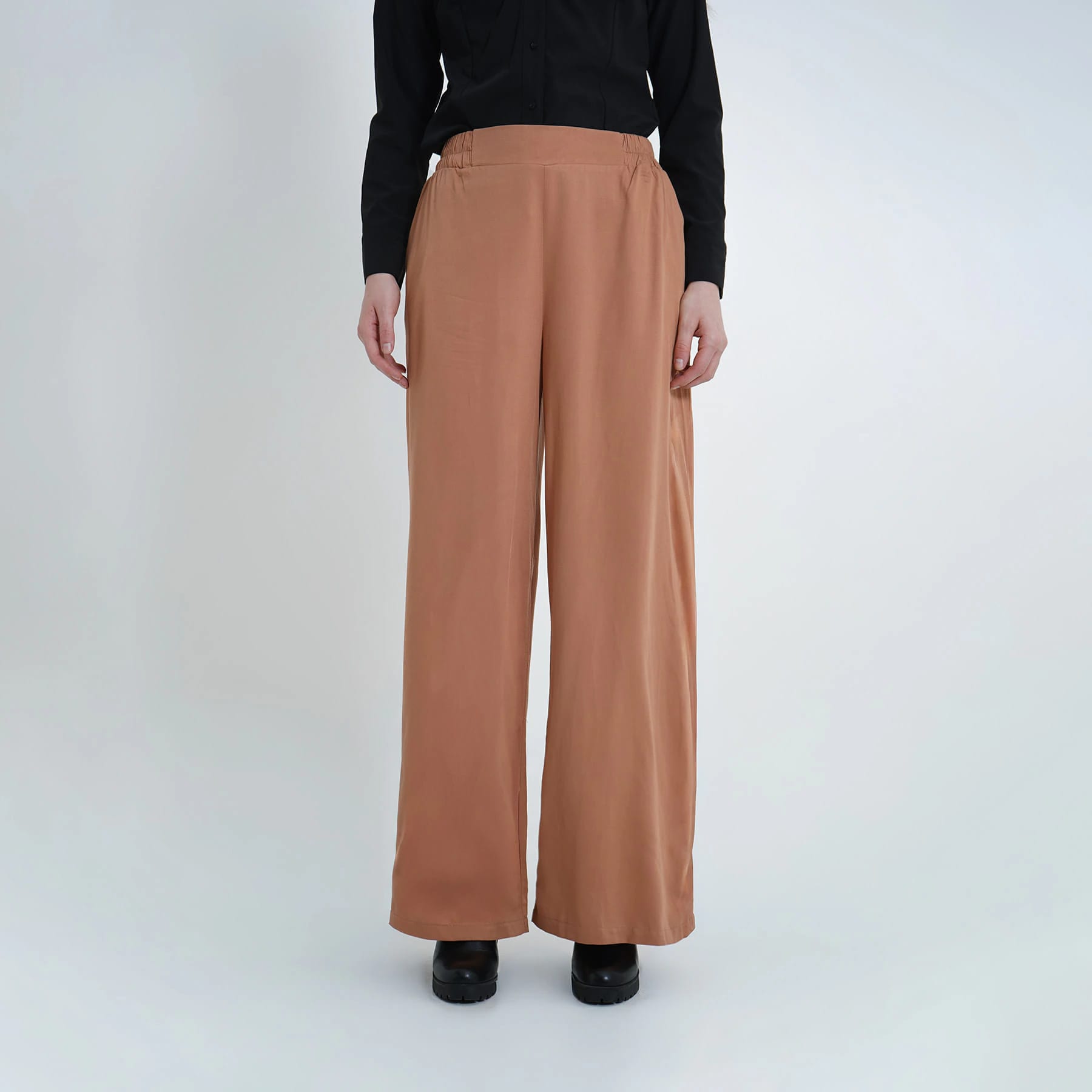 Pantalón palazzo con elastico en cintura - imagen 3