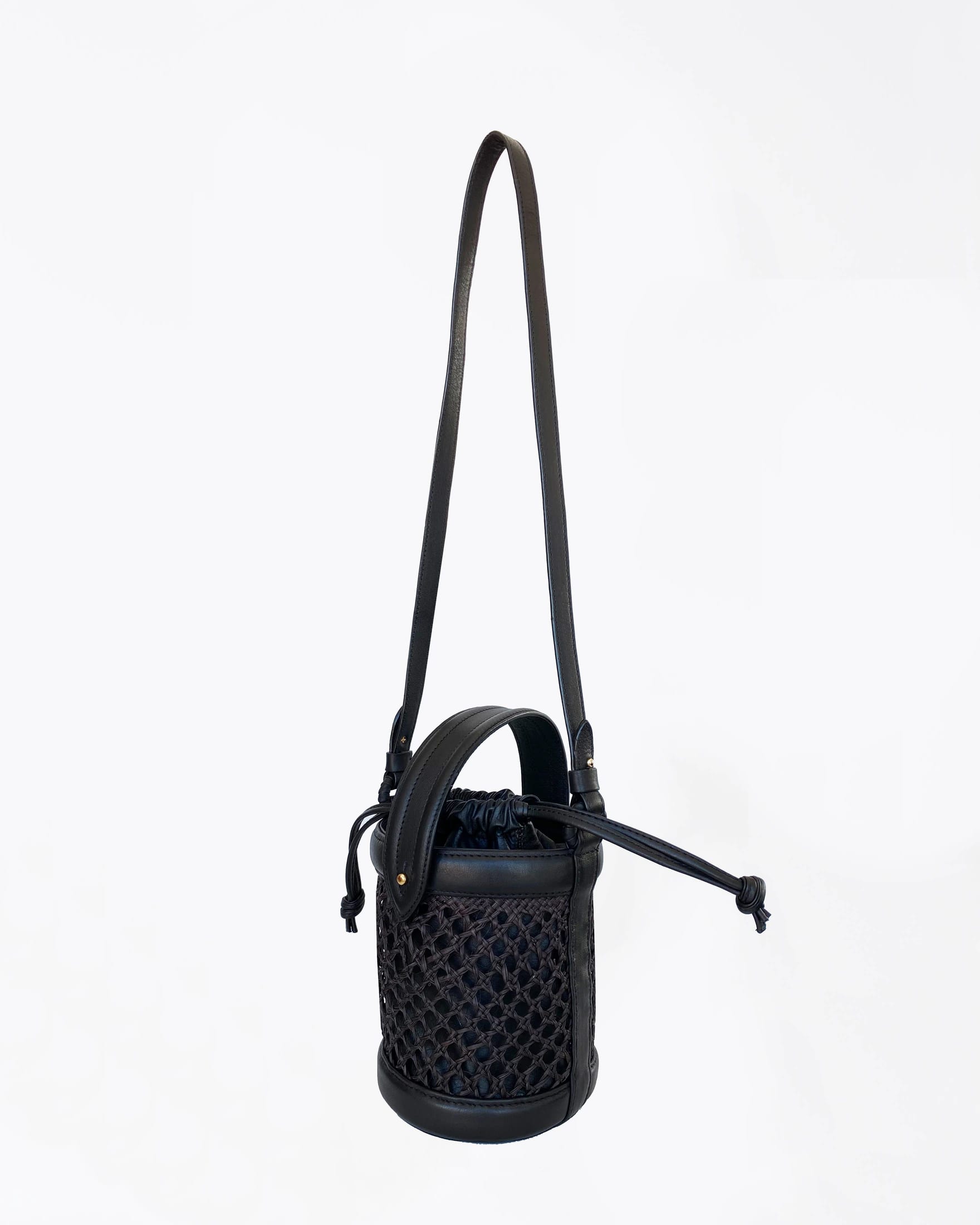 Sandoná mini Bucket negro - imagen 3