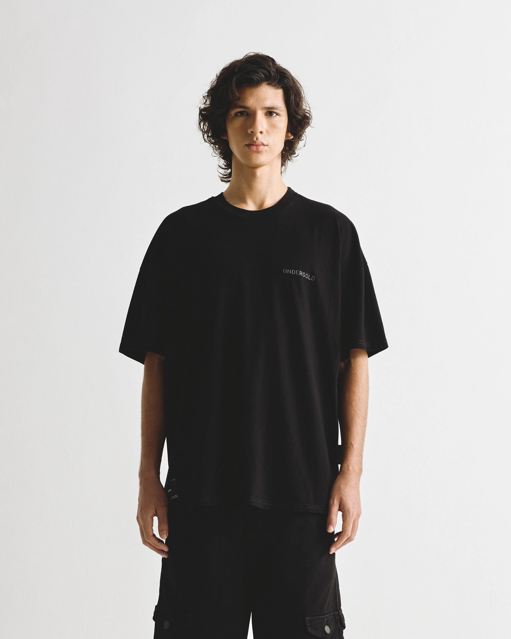 Line Logo Tshirt  Black - imagen 2