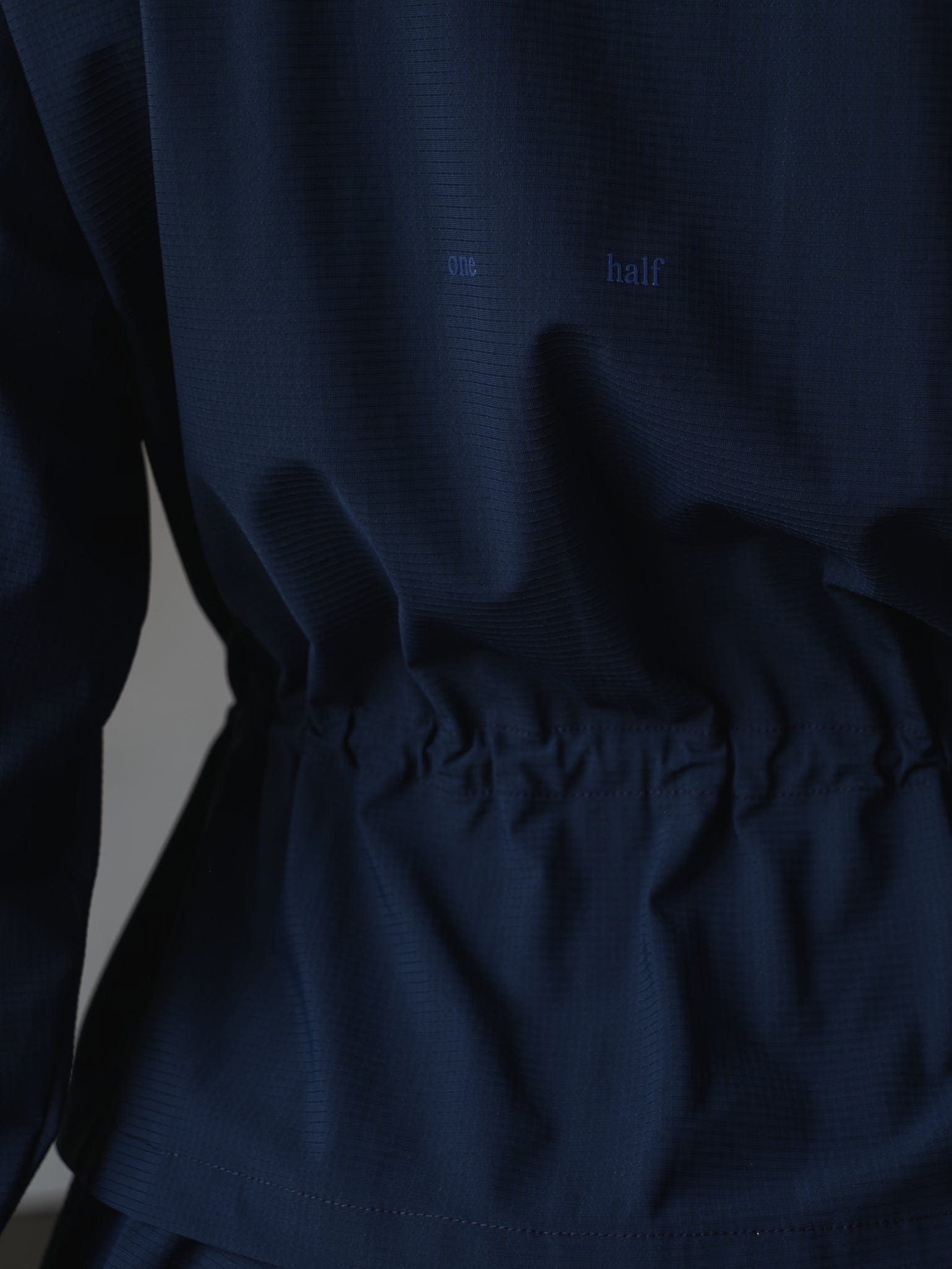 LIGHT WINDBREAKER - NAVY BLUE - imagen 11
