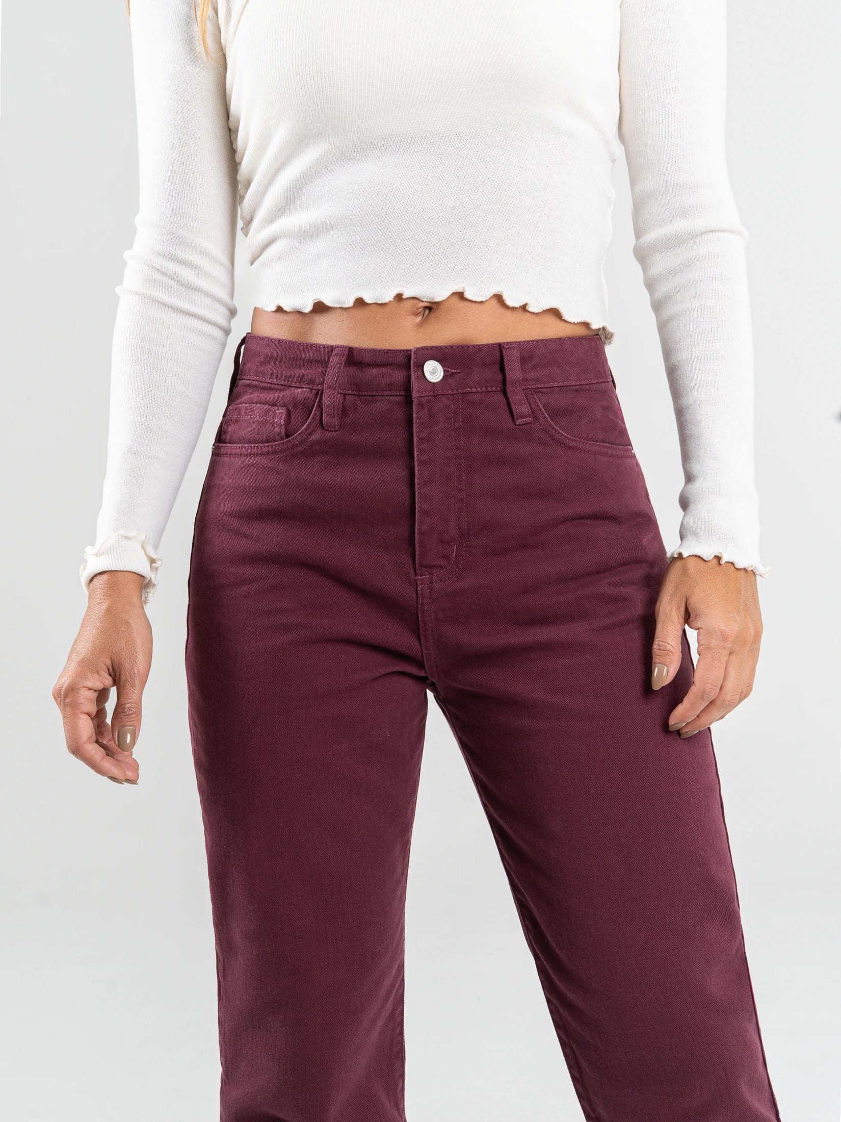 Ref: 0620201 Pantalón mom fit stretch, tiro alto, tono vino tinto. - imagen 3