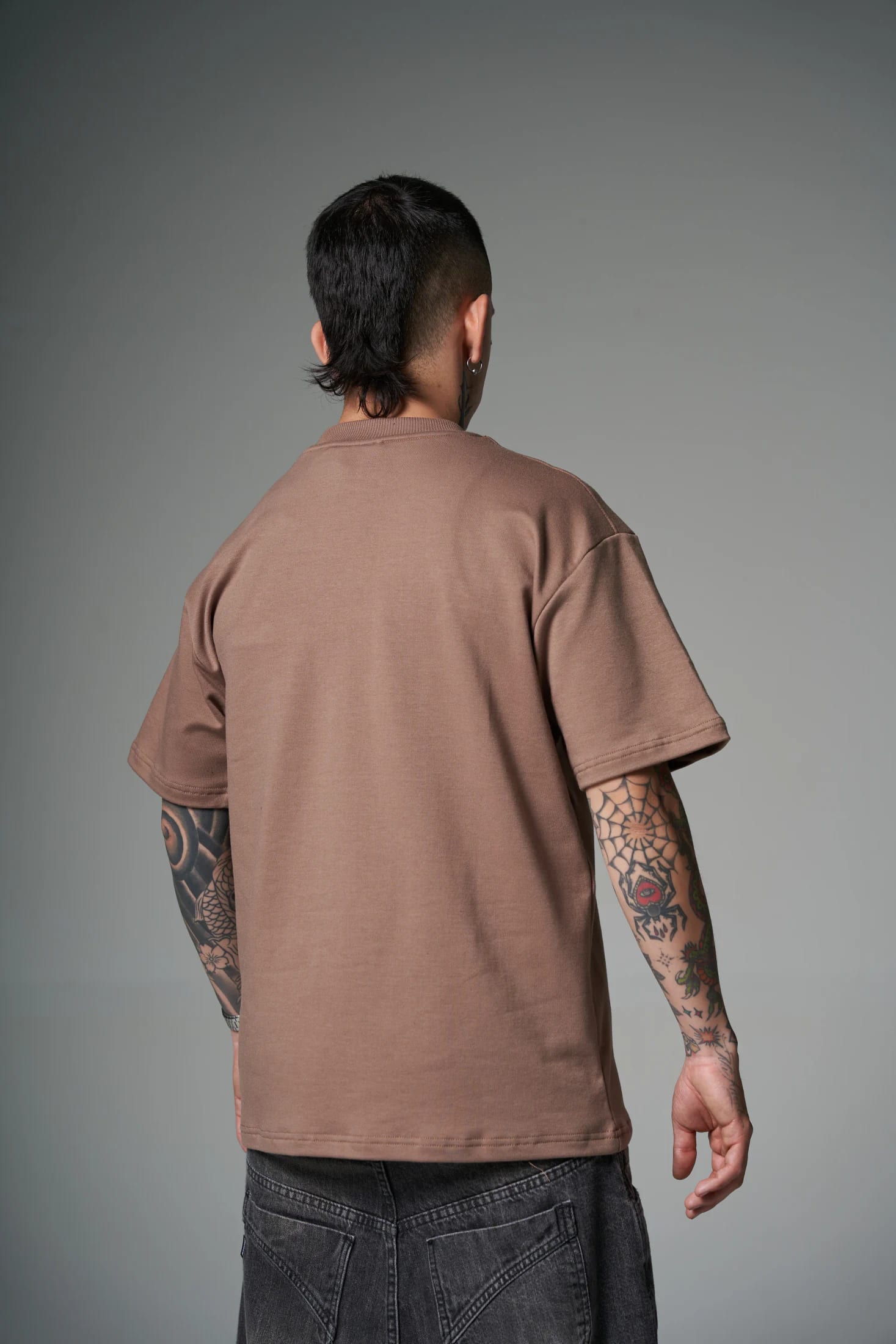 CAMISETA TAUPE OVERSIZE SVG 260 GRAMOS 14491 - imagen 4