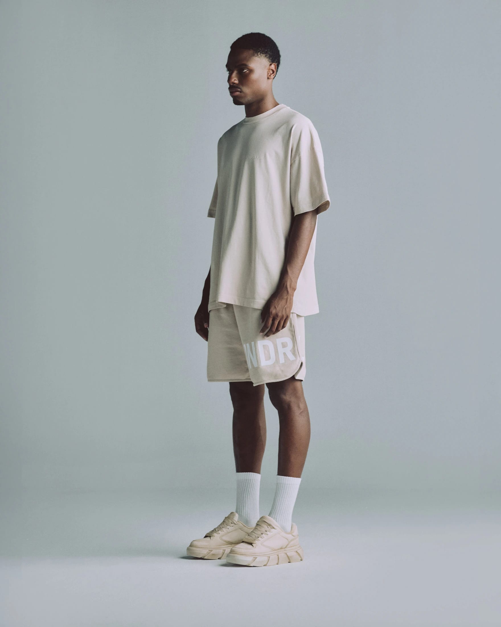 Line Logo Tshirt White - imagen 11