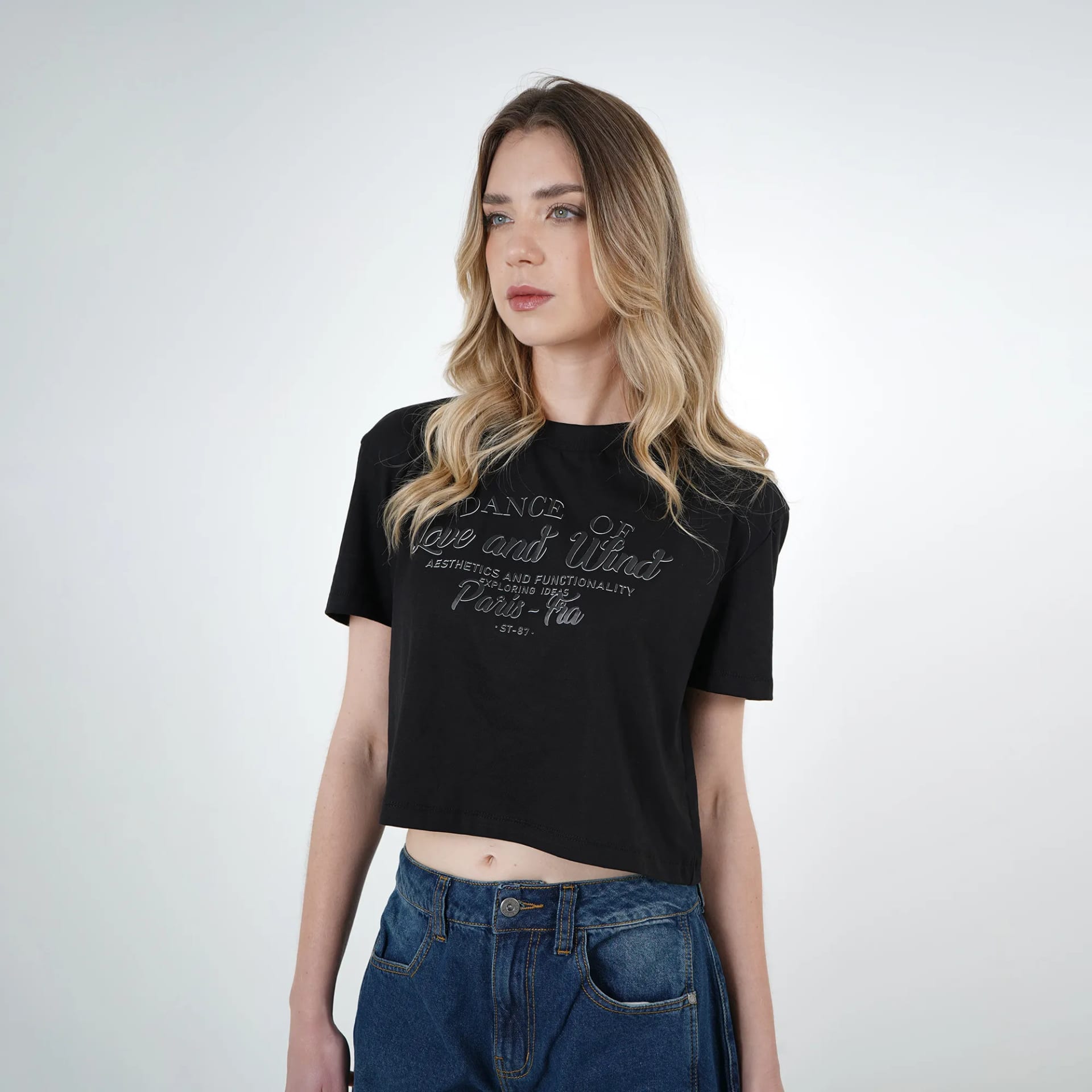 Camiseta crop cuello redondo manga corta estampado Dance - imagen 9
