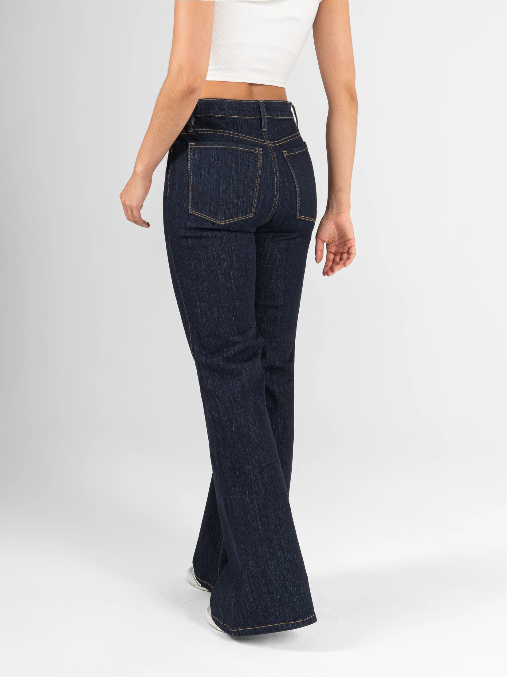 Ref: 066594 Jean flare stretch, bota ancha, tiro alto, tono azul oscuro - imagen 3