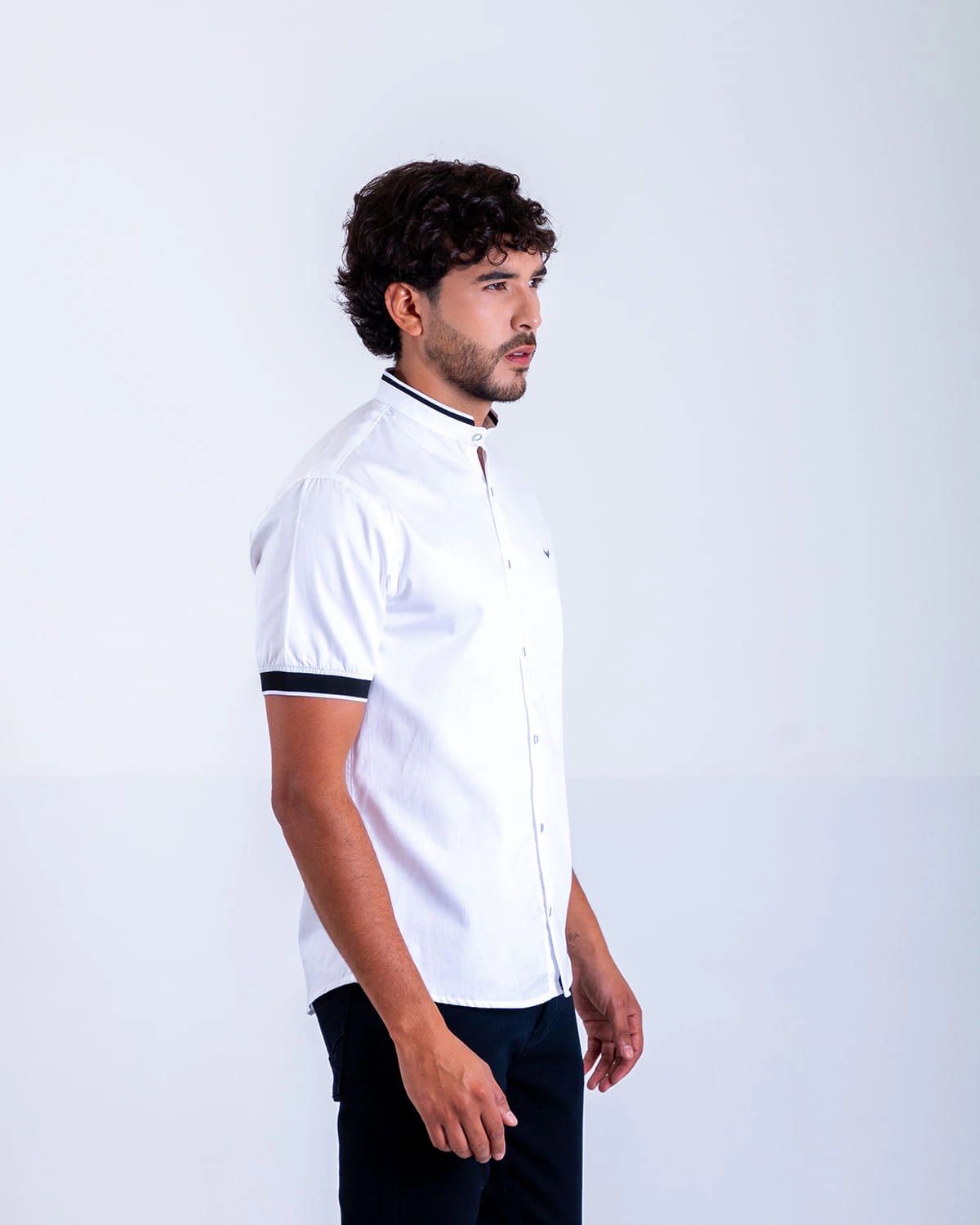 Camisa slim blanca manga corta para hombre - imagen 2