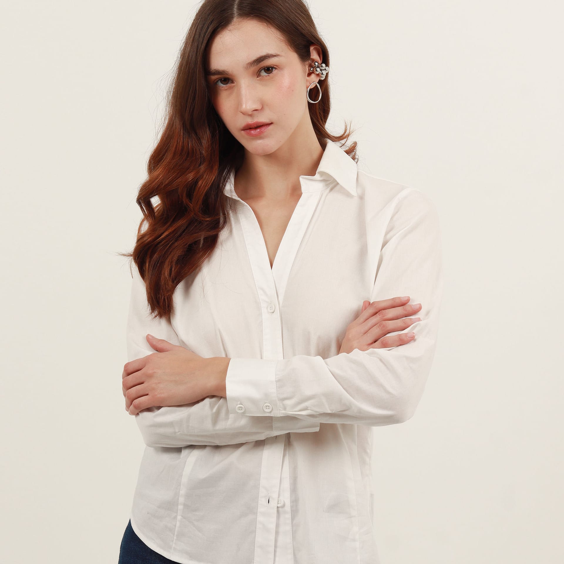 Blusa abierta cuello sport manga larga con pinzas de entalle - imagen 11
