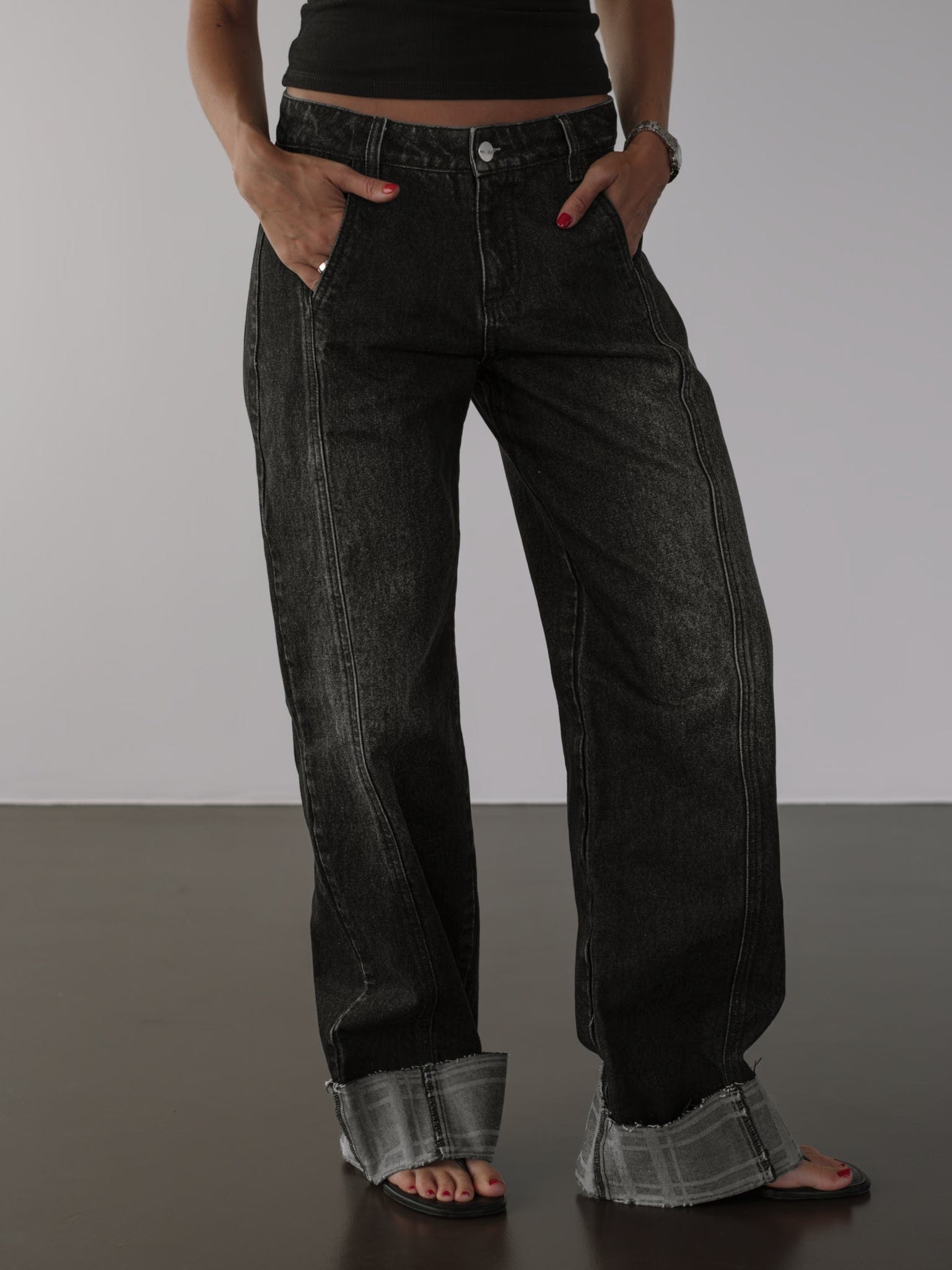 SQUARED CUFF JEAN - BLACK PEPPER - imagen 1