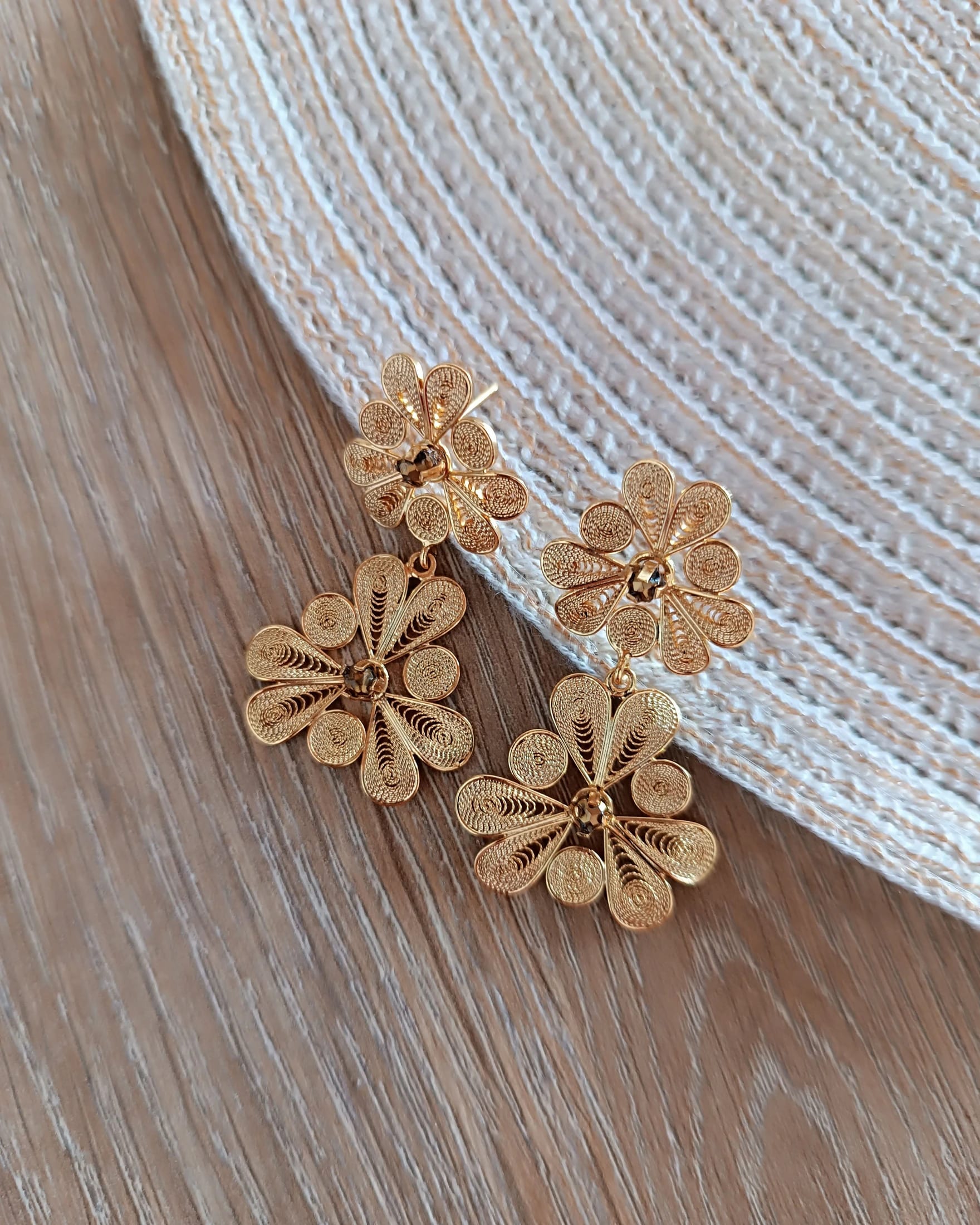 Aretes doble flor, Katya - imagen 4