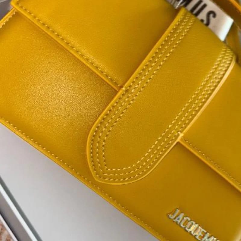 BOLSO JACQUEMUS AMARILLO MOSTAZA - imagen 3