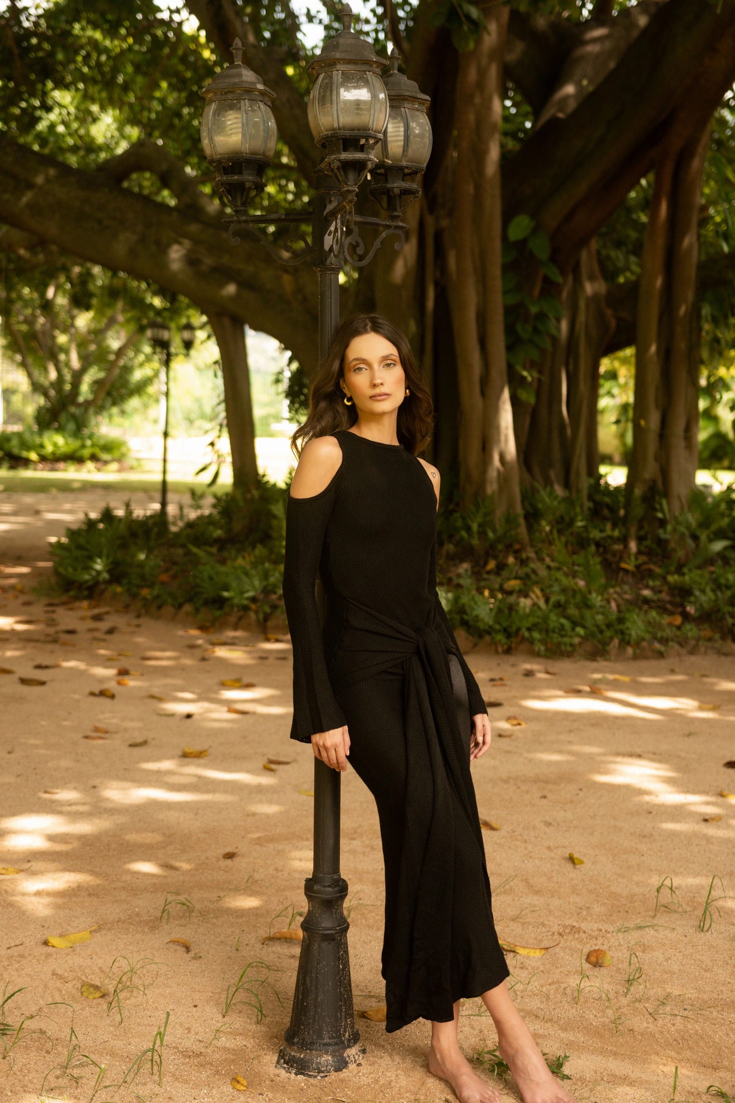 VESTIDO VOLVER AL VALLE - BLACK - imagen 7