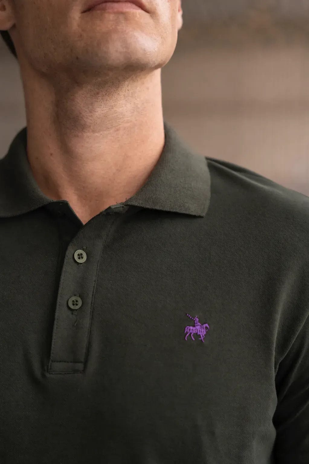 Camiseta Polo Basic Hombre Verde Militar - imagen 4