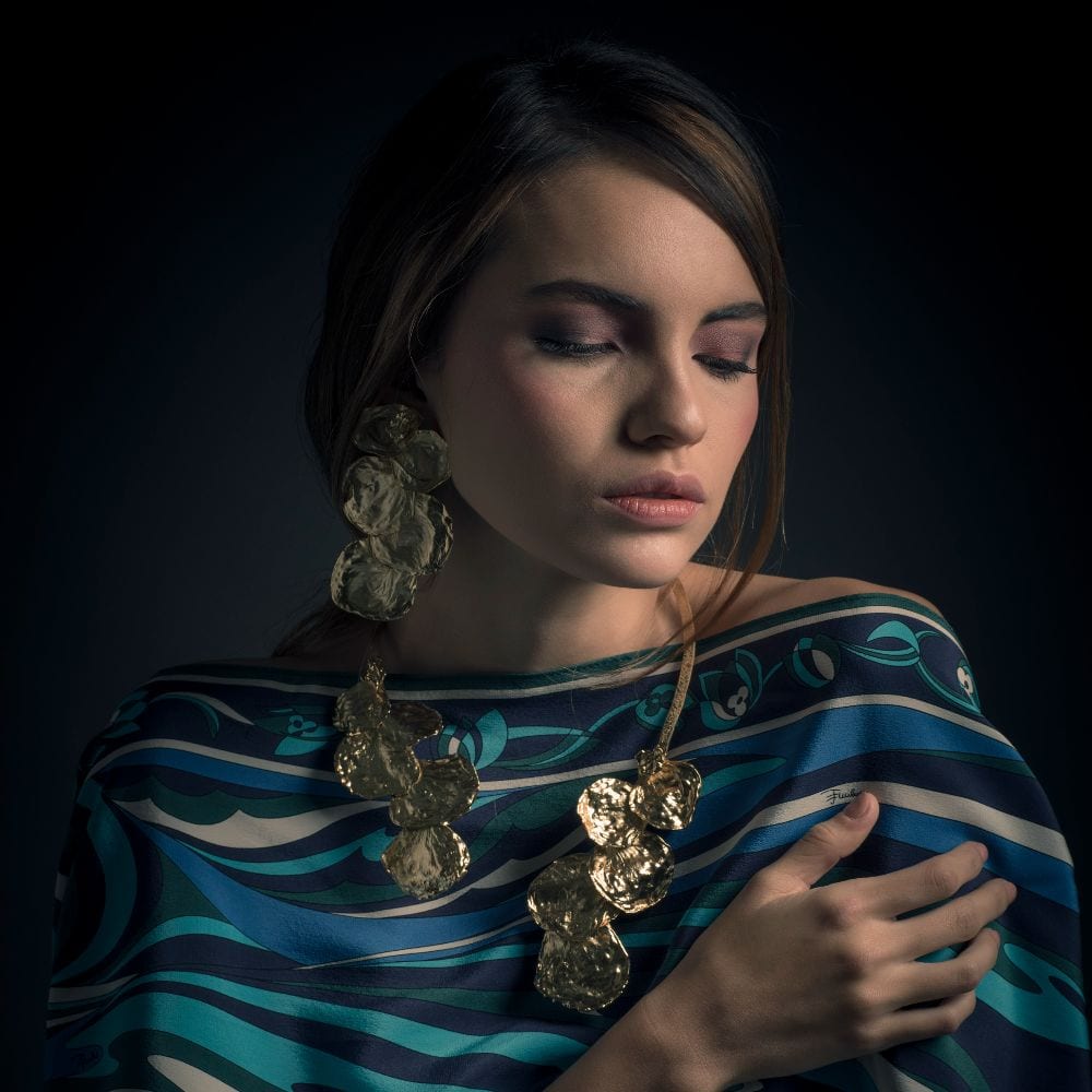 Deconstructive Vanda Orchid Chocker - imagen 3