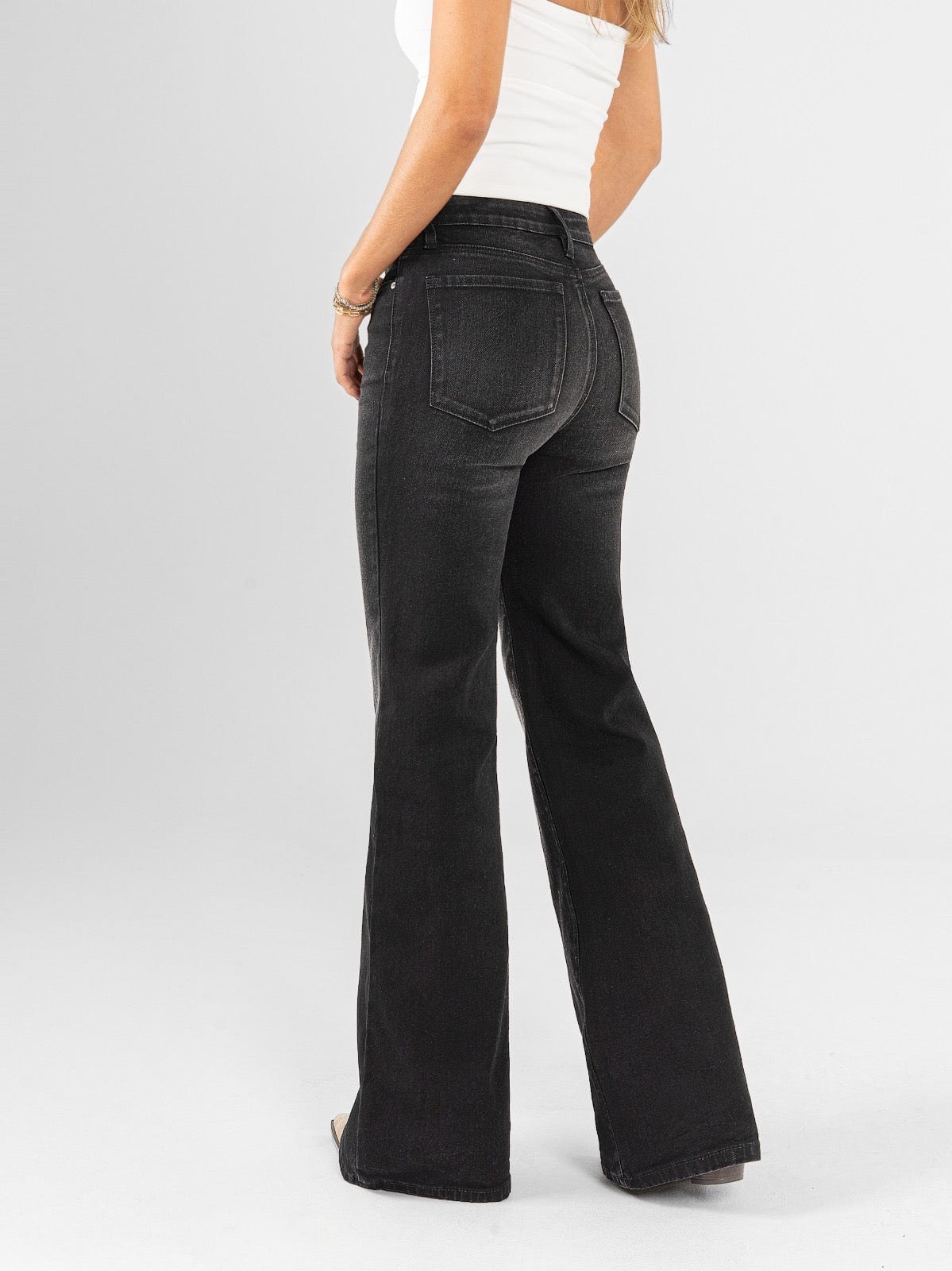 Ref: 066417 Pantalón flare stretch, bota ancha, tiro alto, tono gris oscuro - imagen 2