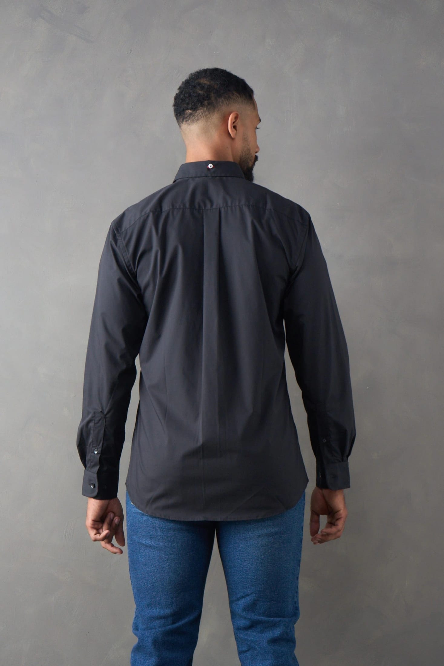 Camisa manga larga regular fit negro - imagen 2